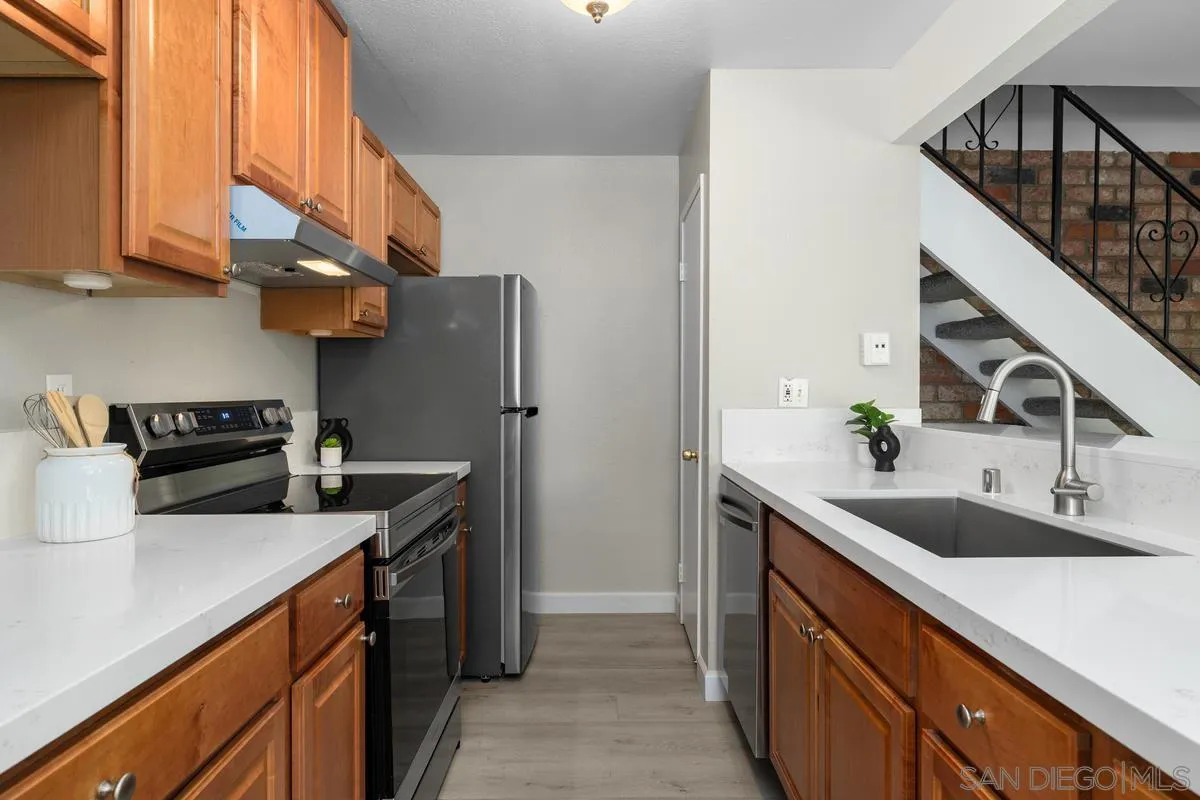 Photo #13: 260011893 Listing: Photo #13