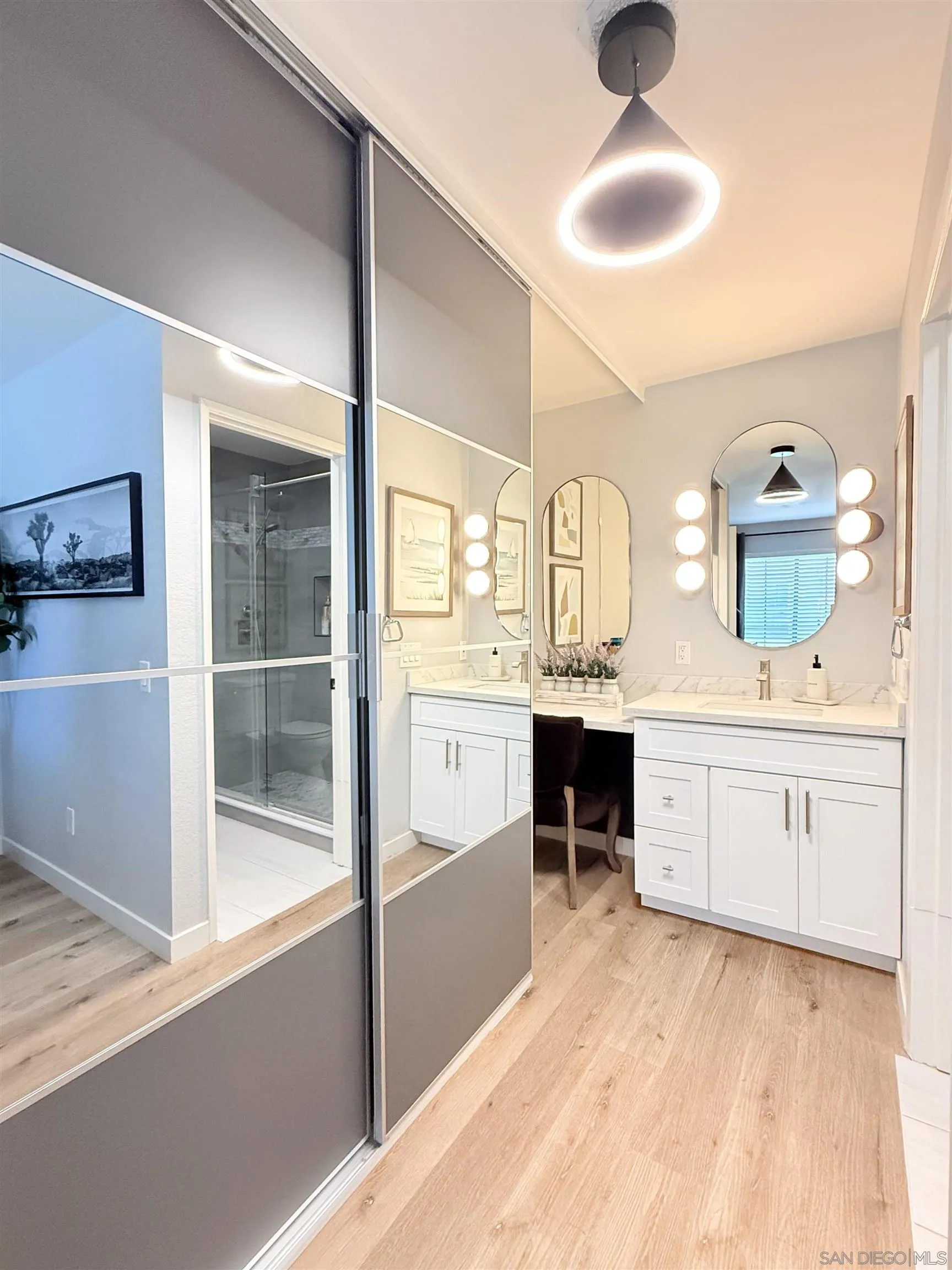 Photo #1: 260011896 Listing: Photo #1