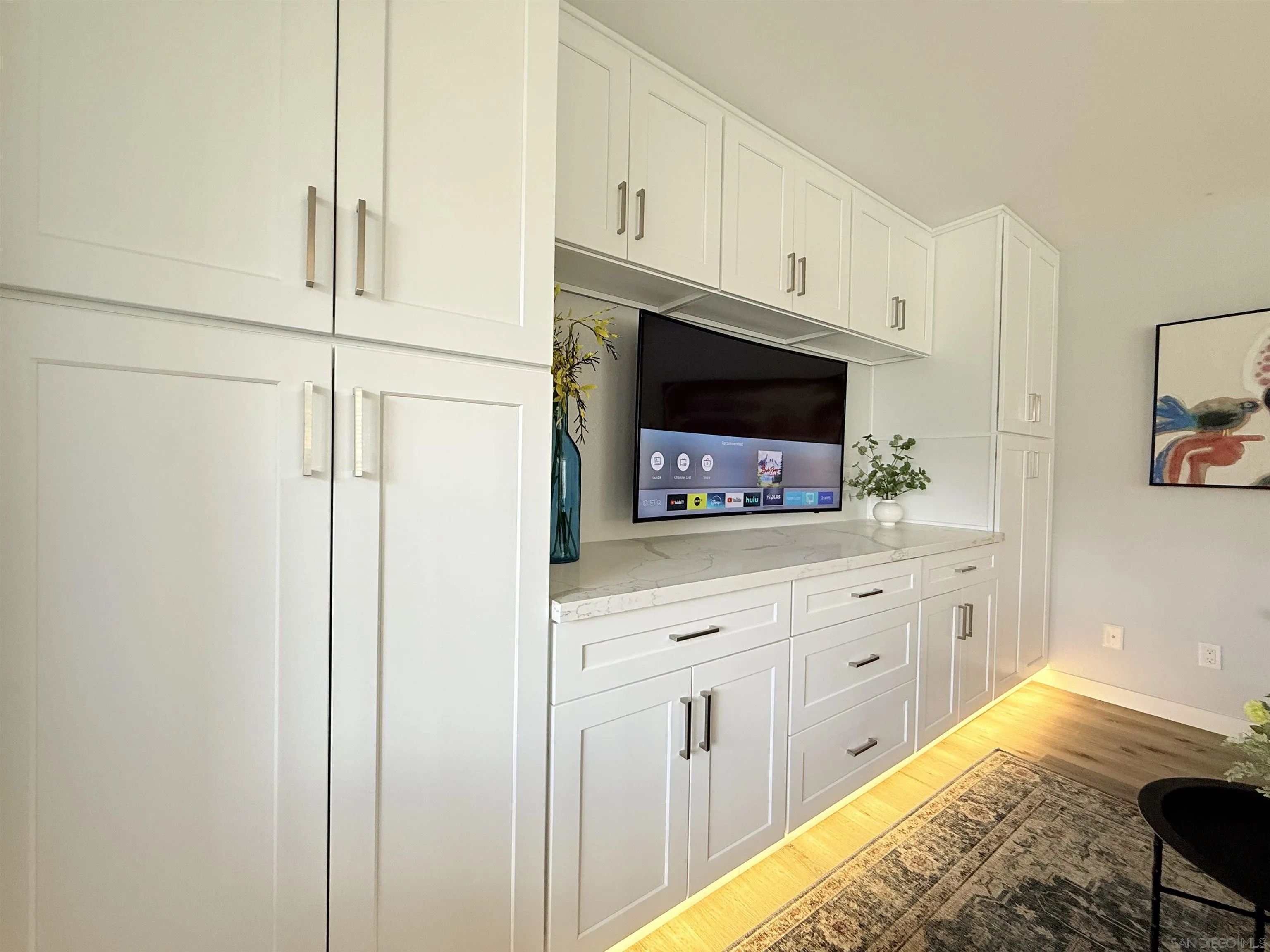 https://cdn.realtyfeed.com/cdn/127/260011896/1a0fdc0fdecbc904b6b34011719c4a99.webp