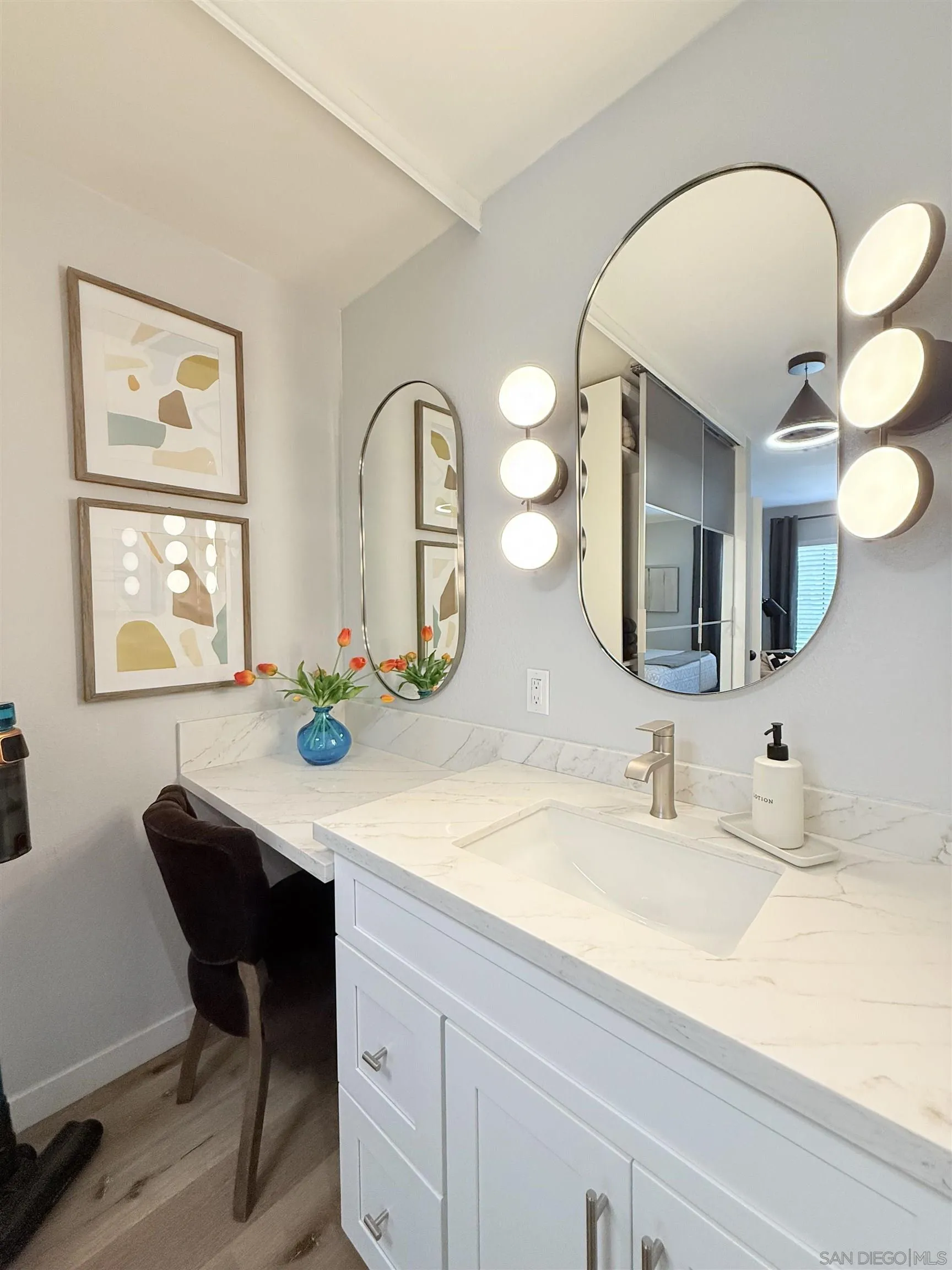 Photo #2: 260011896 Listing: Photo #2