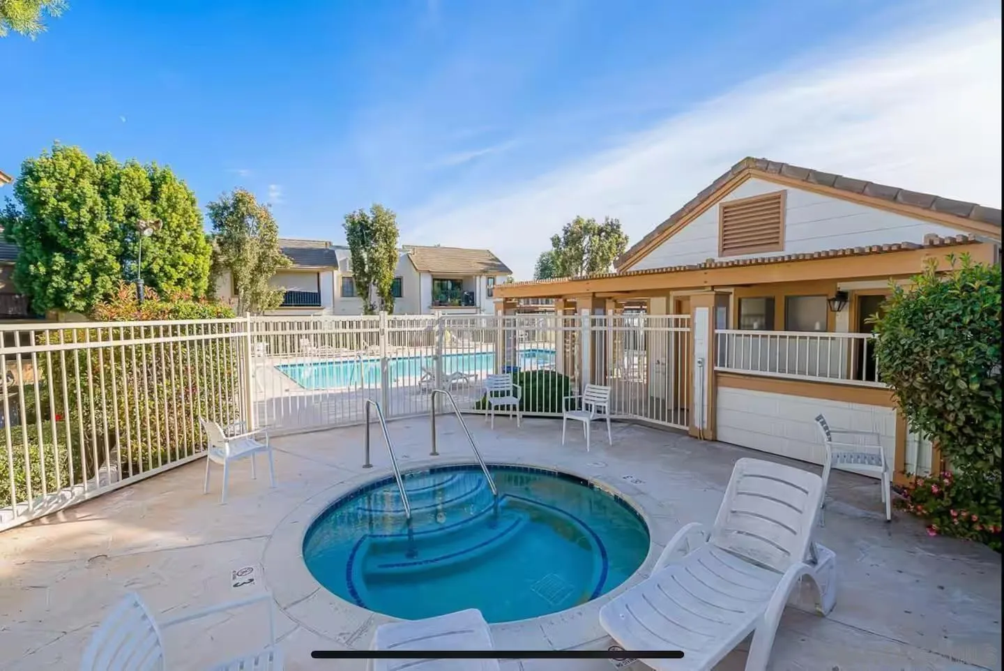 https://cdn.realtyfeed.com/cdn/127/260011896/bf34513a2a573cc4cff07014fe105c26.webp