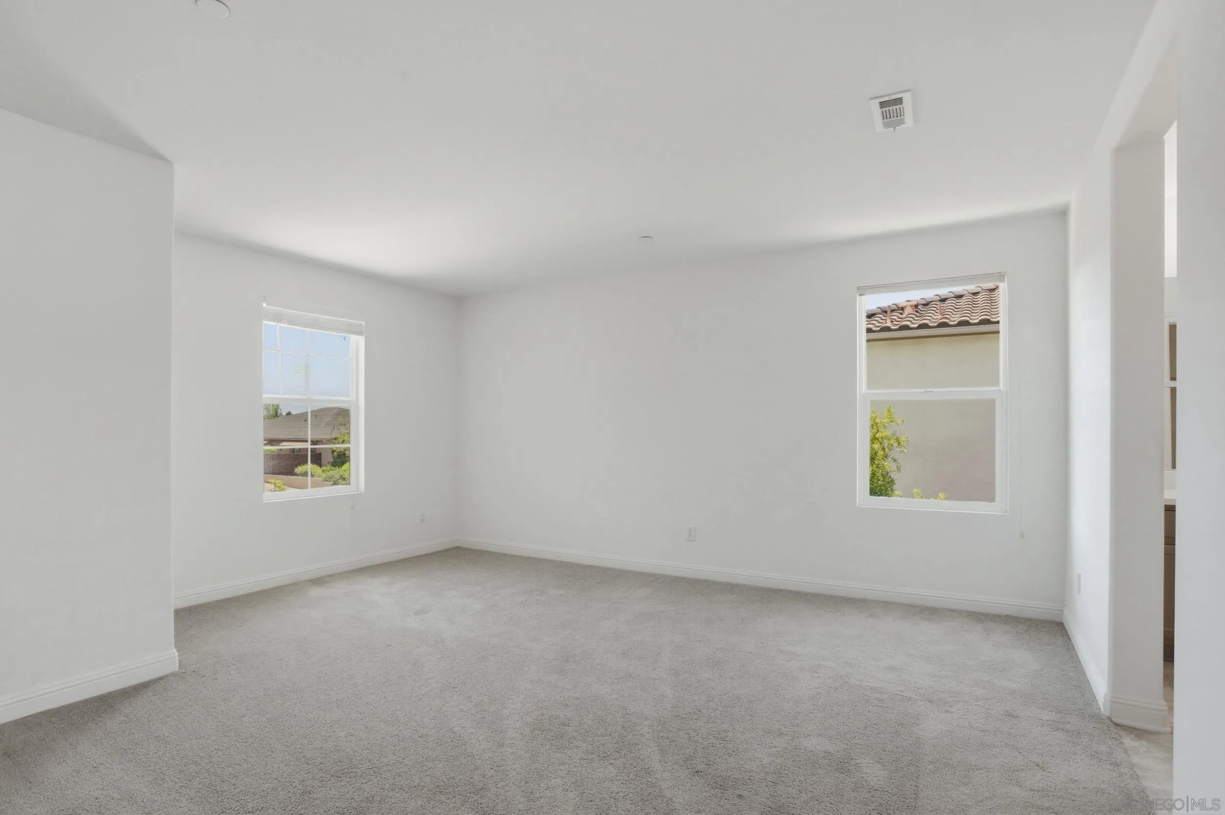https://cdn.realtyfeed.com/cdn/127/260011899/22d7564735b0d0e5b82da20145b1a62d.webp