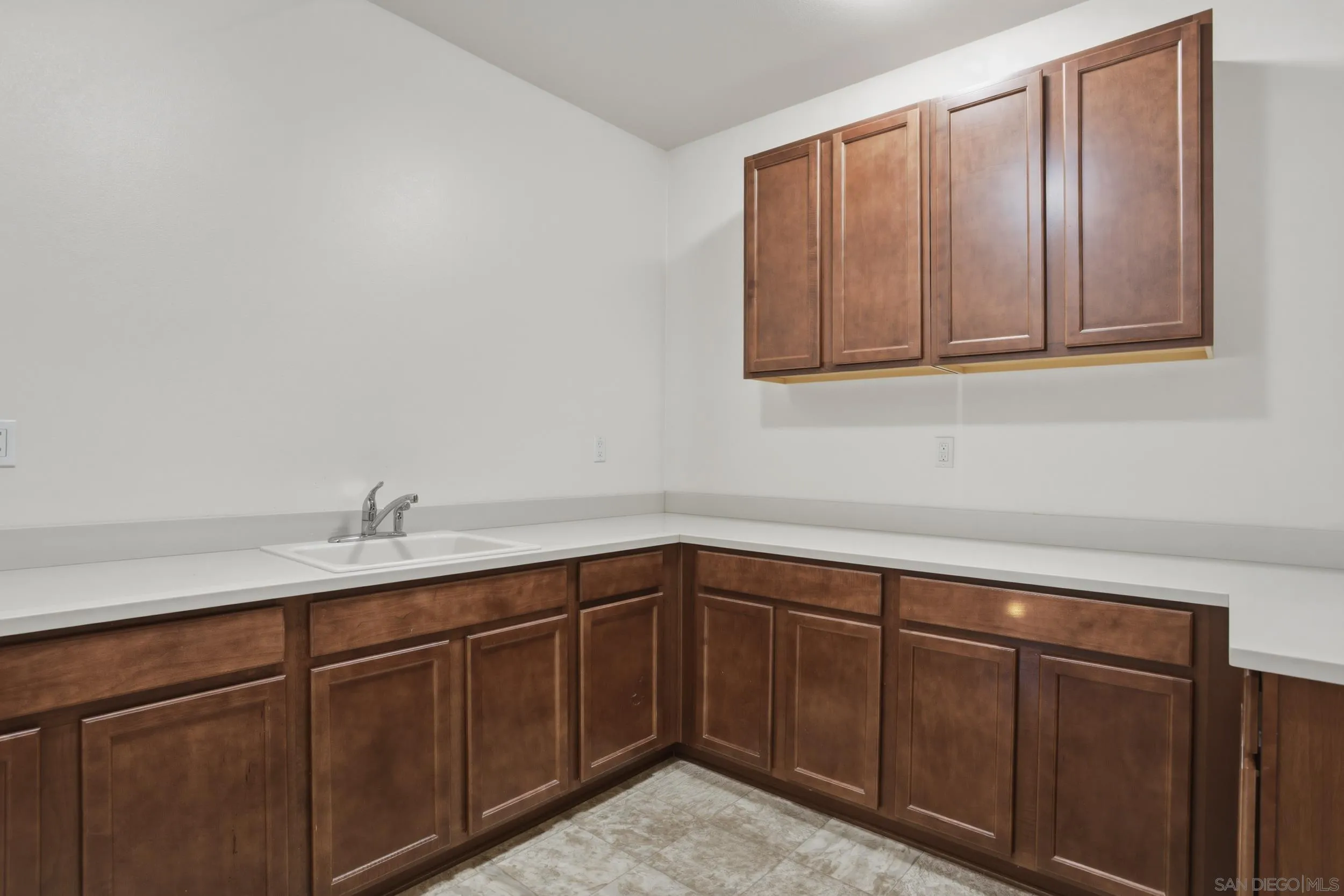 https://cdn.realtyfeed.com/cdn/127/260011899/62925ecef9a2b8adb682b8728dd5e317.webp
