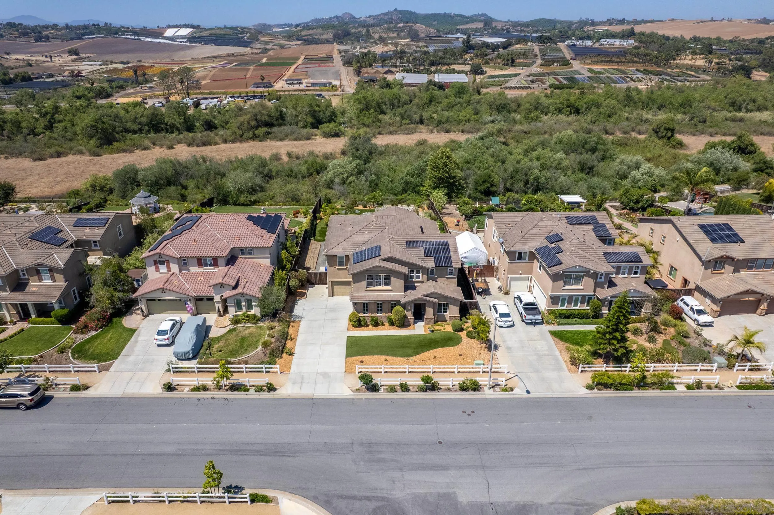 https://cdn.realtyfeed.com/cdn/127/260011899/c8ce363027634b81209062f97b482be6.webp