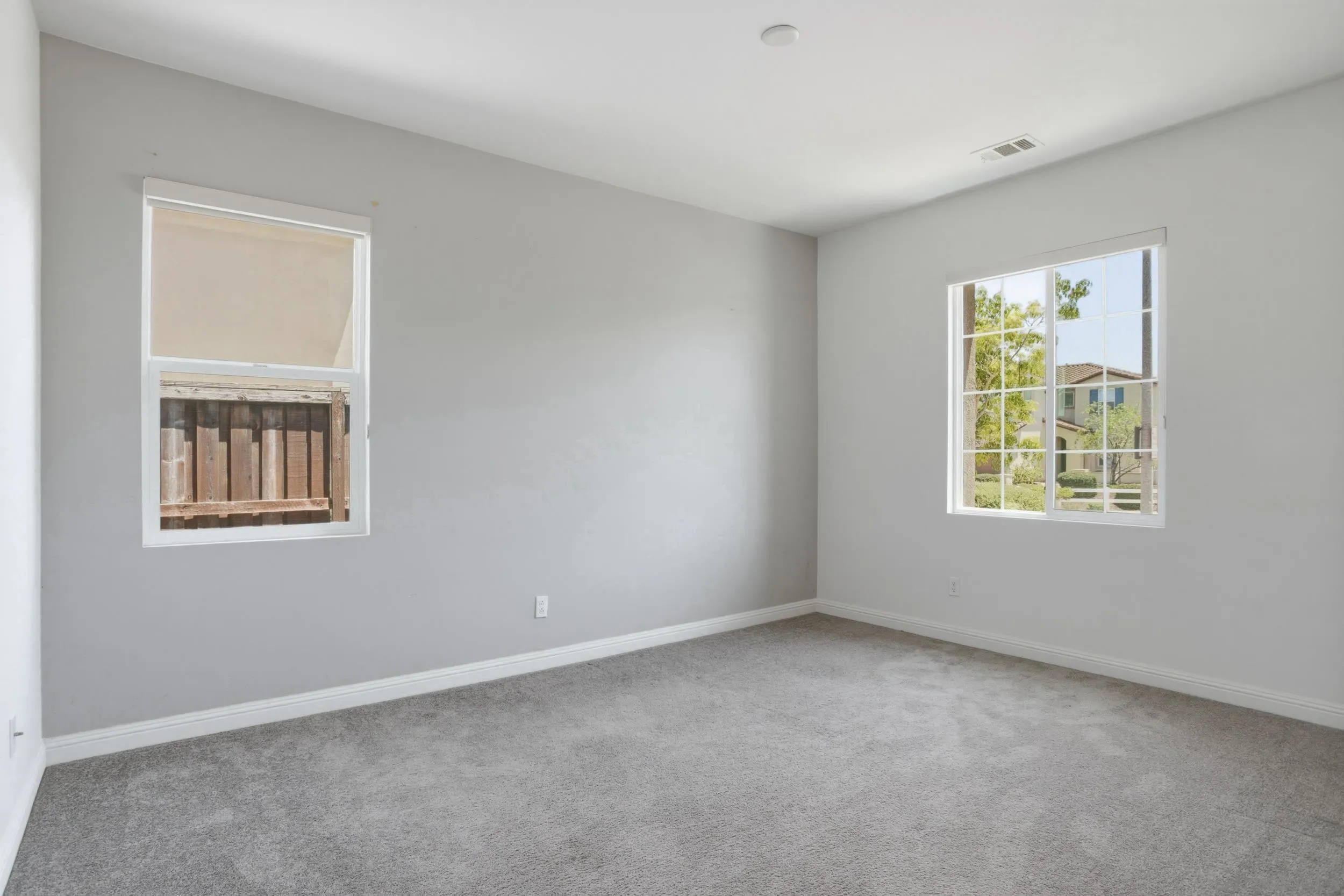 https://cdn.realtyfeed.com/cdn/127/260011899/cfc013adf2d5e756475b5e9676af2558.webp