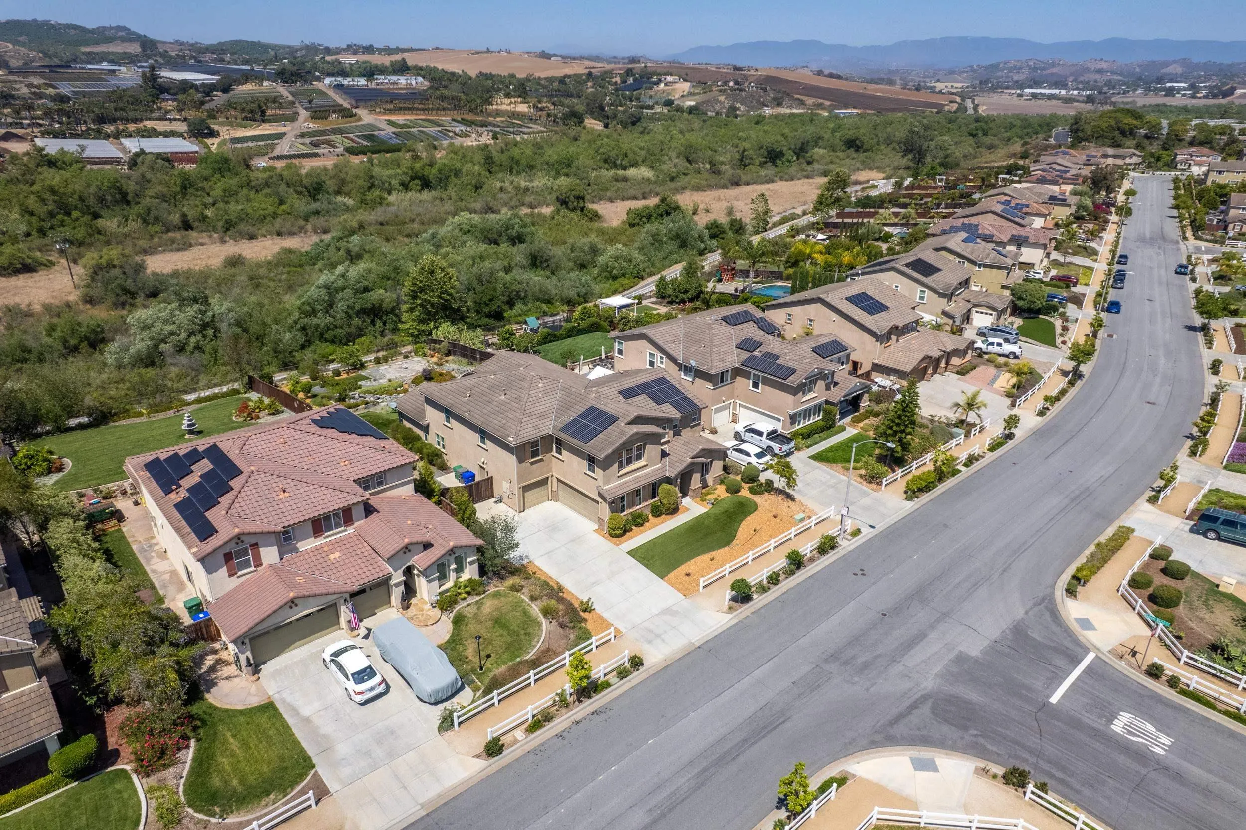 https://cdn.realtyfeed.com/cdn/127/260011899/d705389beb7a5f1eee17f7e679a30907.webp