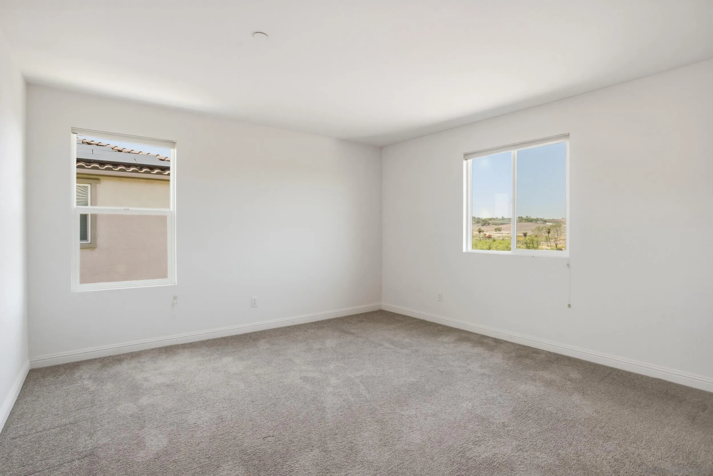 https://cdn.realtyfeed.com/cdn/127/260011899/e58582d0ccab6fb493bce0e9d598105f.webp