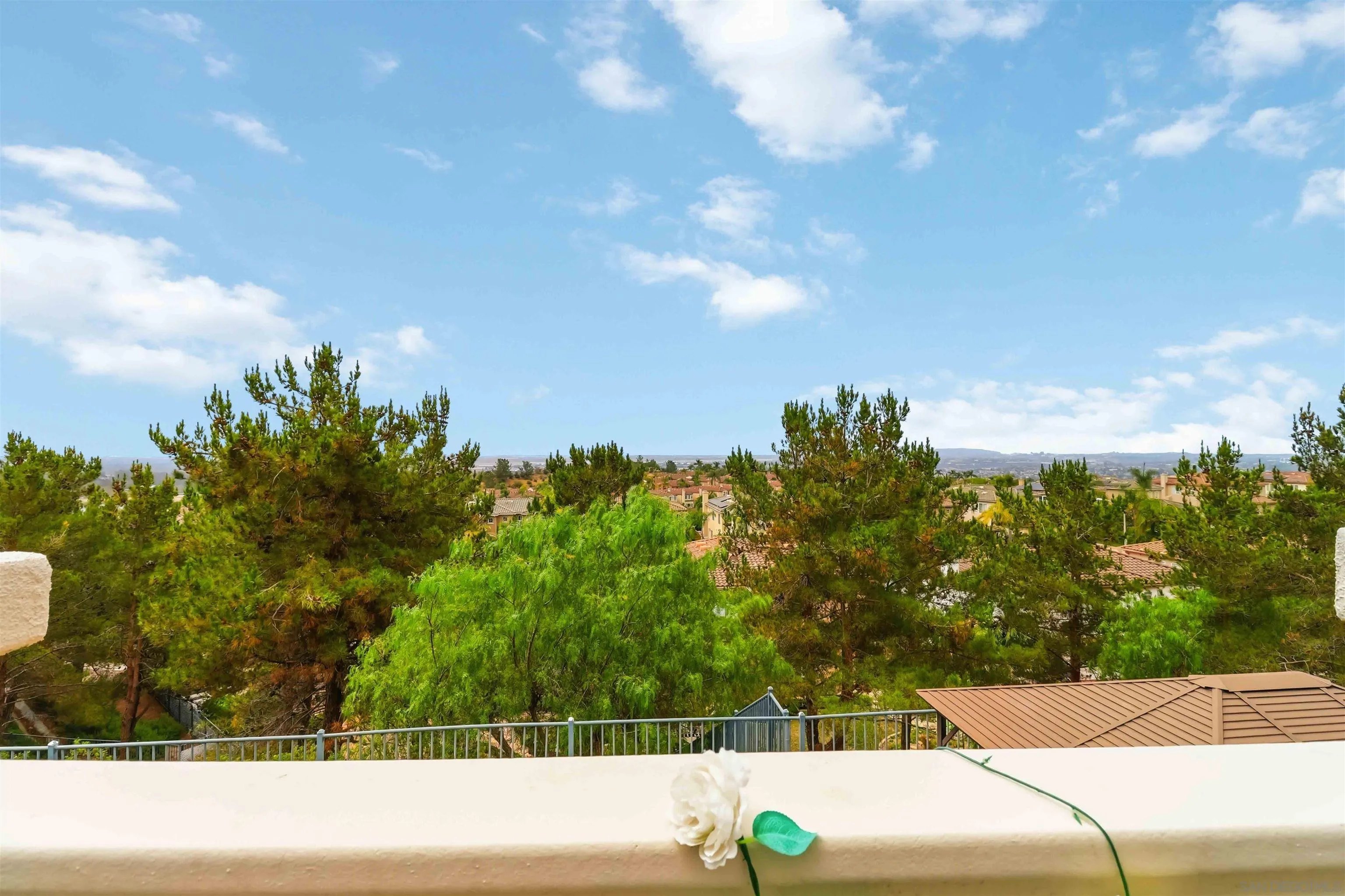 https://cdn.realtyfeed.com/cdn/127/260011907/11f8a645e3bc513459a9e3c2de19b214.webp