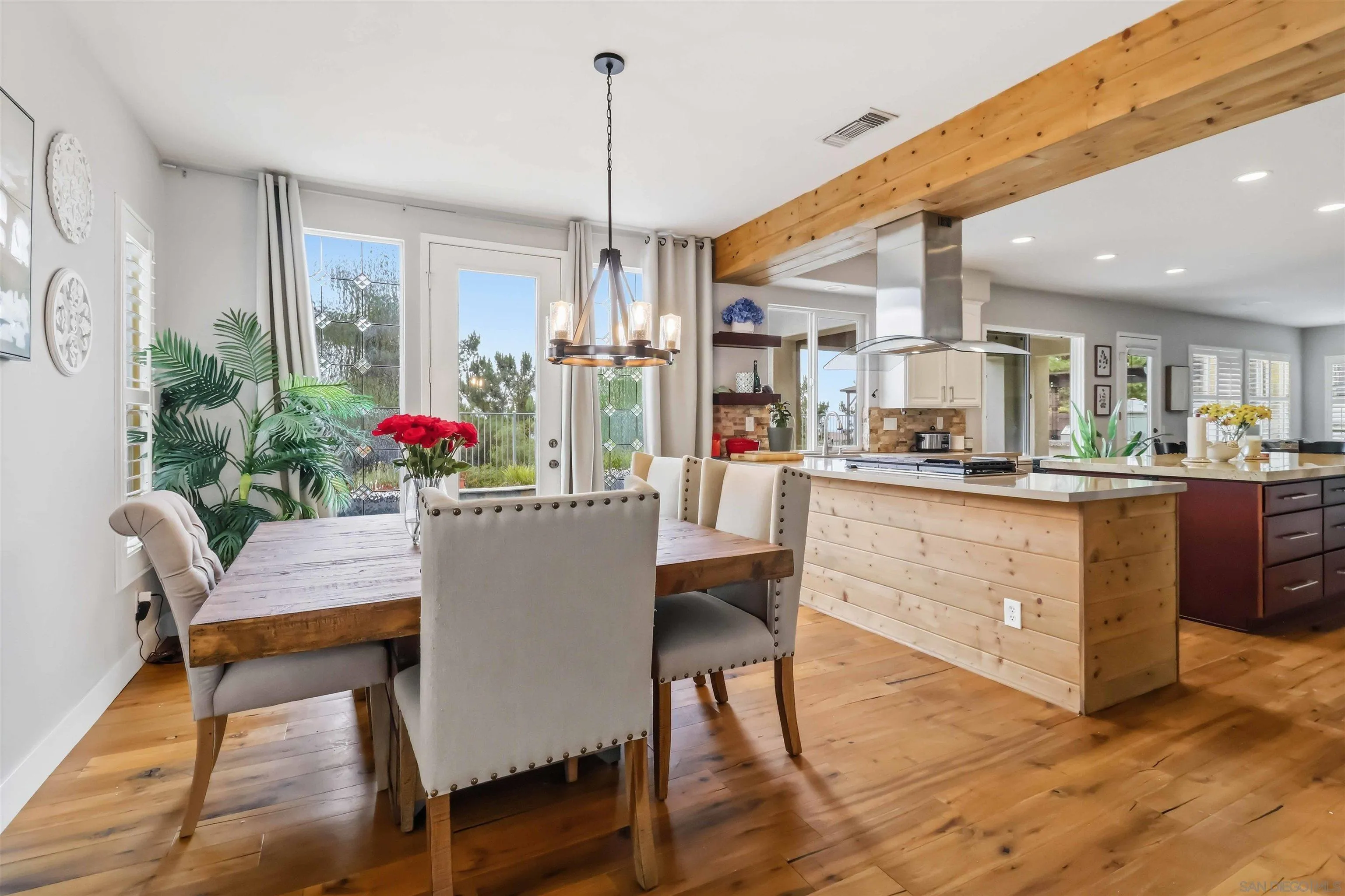 https://cdn.realtyfeed.com/cdn/127/260011907/1c8996eea44152c0e4738147b8c251cf.webp