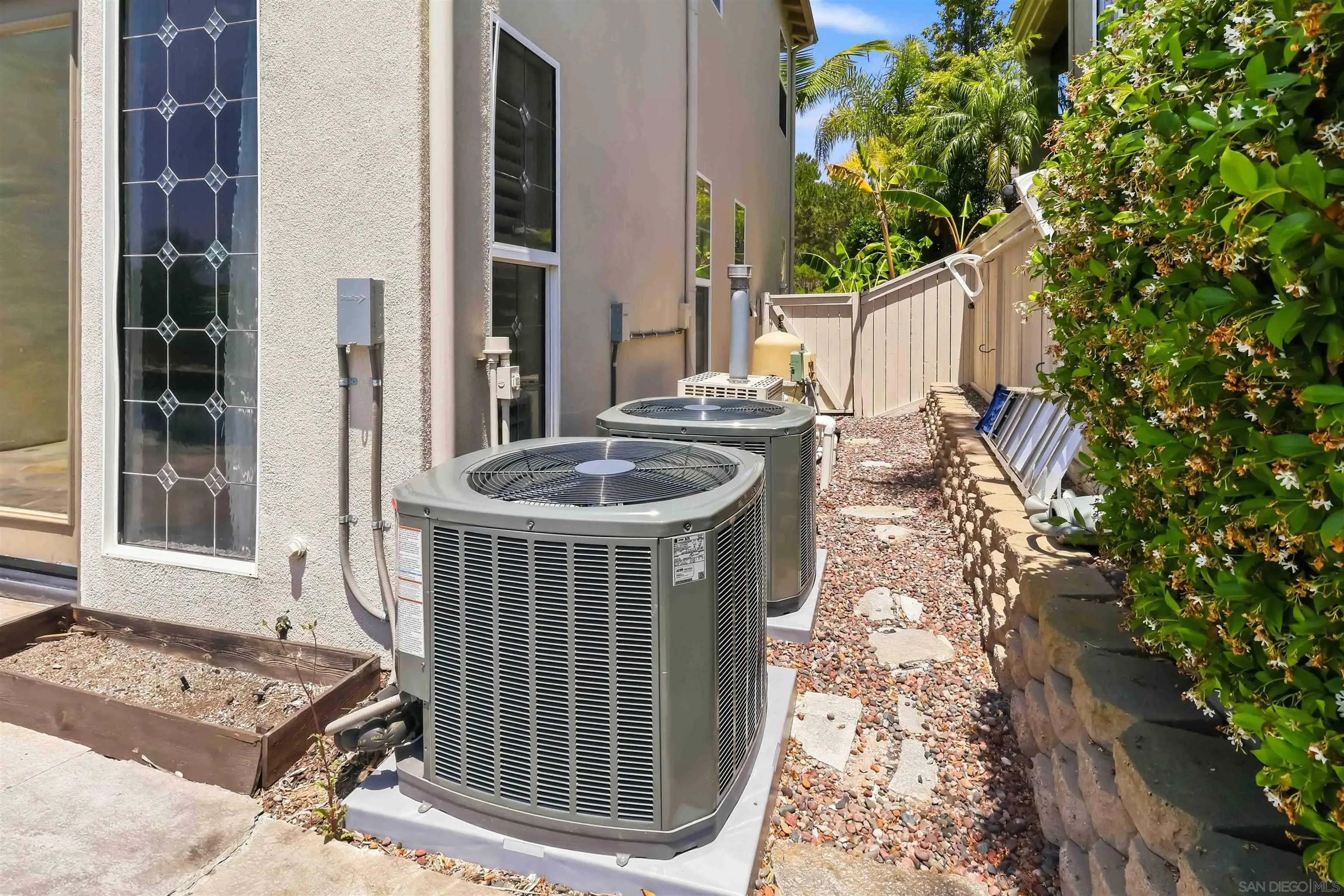 https://cdn.realtyfeed.com/cdn/127/260011907/52ee17f8e48f9c50f7ba95a79cbcbf7a.webp