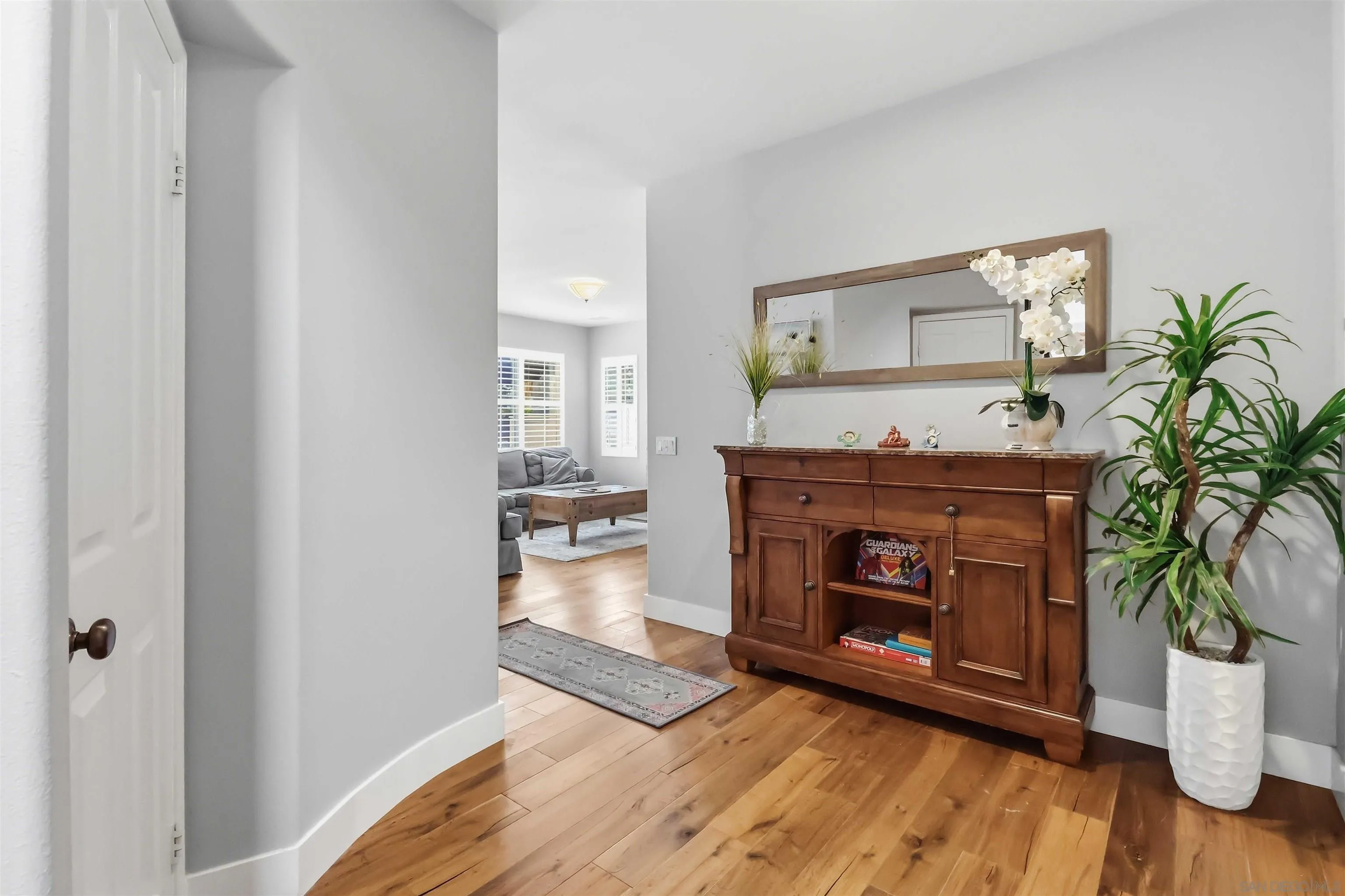https://cdn.realtyfeed.com/cdn/127/260011907/9e5b3232ec962b4e1f993ef73ed34310.webp