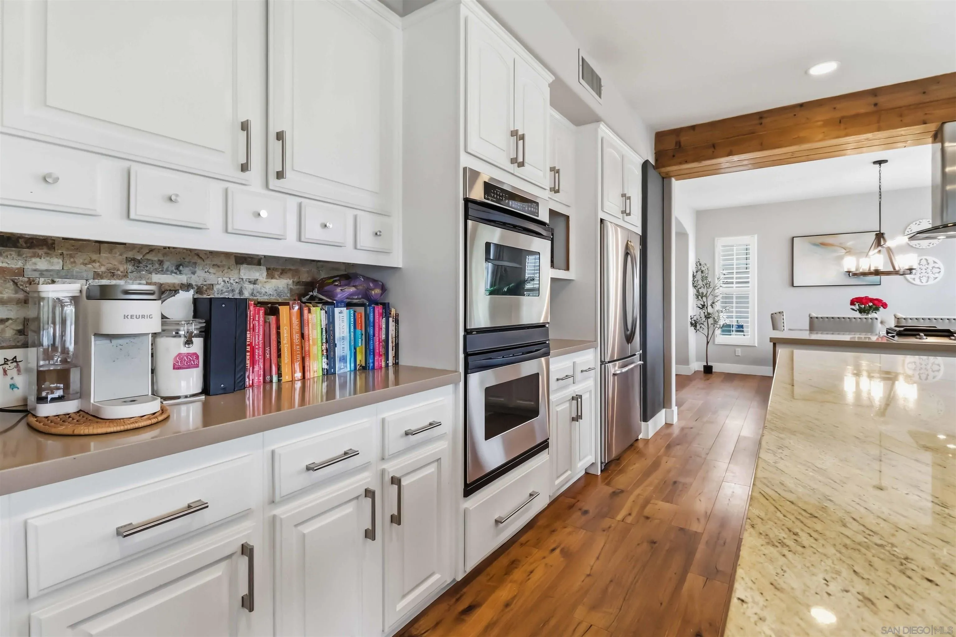 https://cdn.realtyfeed.com/cdn/127/260011907/acce30d5c76e12857190030b729d2ae5.webp