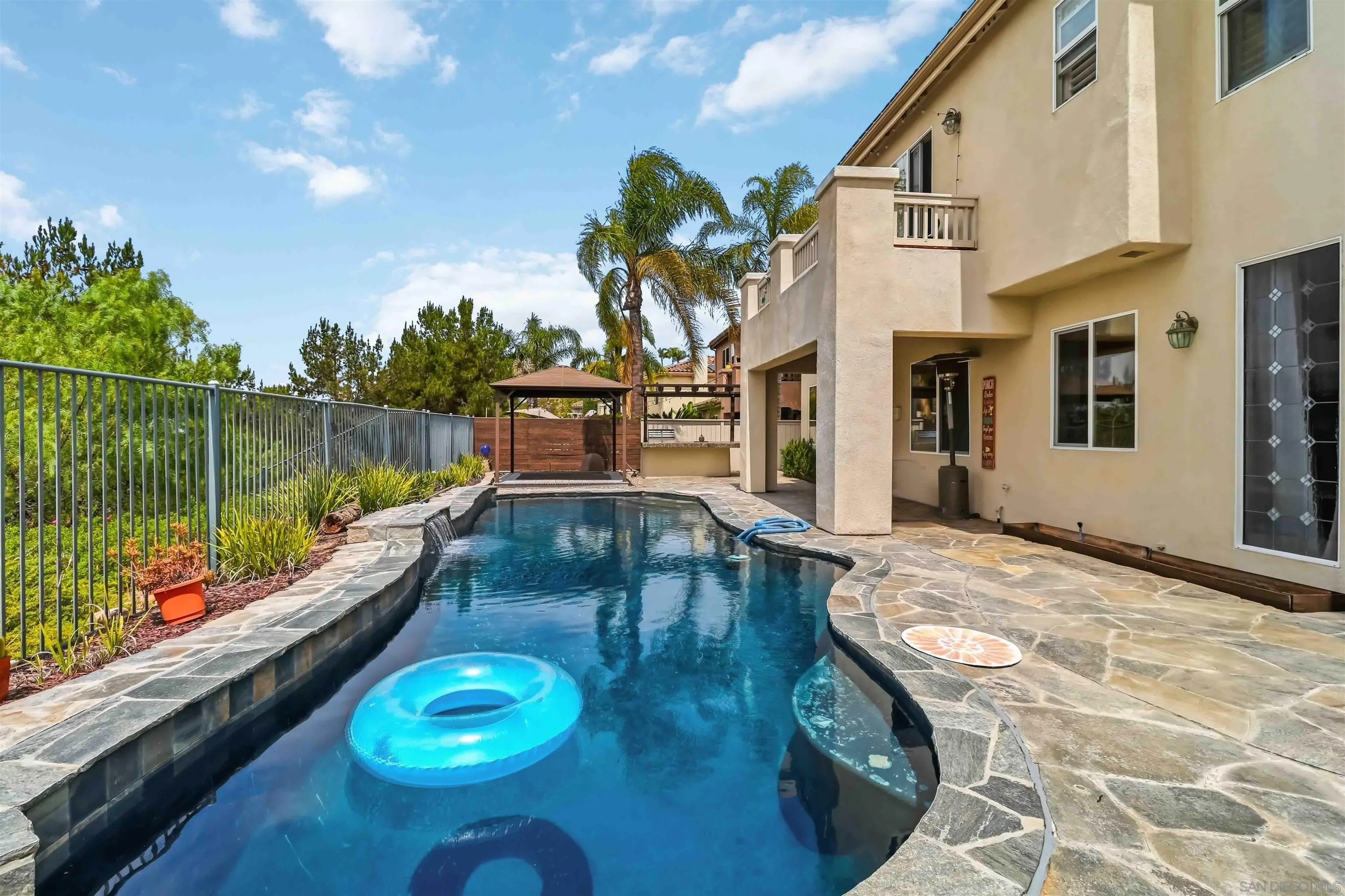 https://cdn.realtyfeed.com/cdn/127/260011907/e565335db1c252e33500340dacdf0d03.webp
