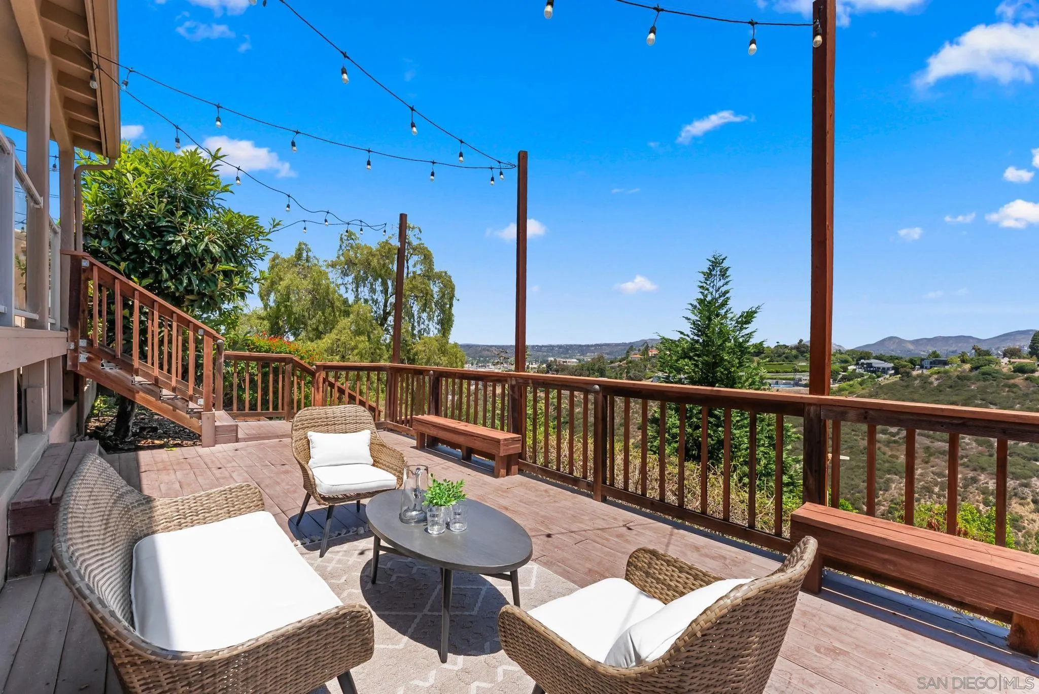 https://cdn.realtyfeed.com/cdn/127/260011908/a1df1e35bc272ff40f2cc267497e9906.webp