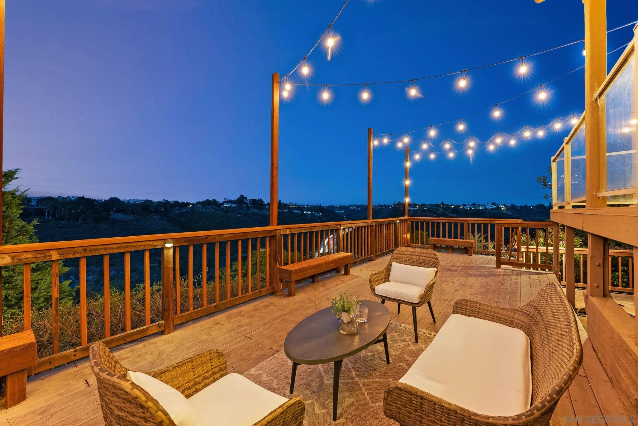 https://cdn.realtyfeed.com/cdn/127/260011908/cb09275d2e5fc98ede11ade2733a0540.webp