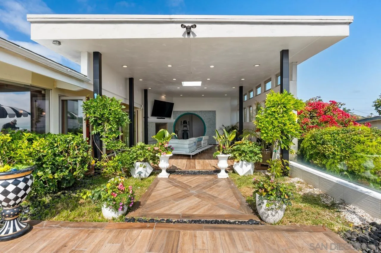 https://cdn.realtyfeed.com/cdn/127/260011911/6cfeebe5591c00b17afeb8c8c7024163.webp