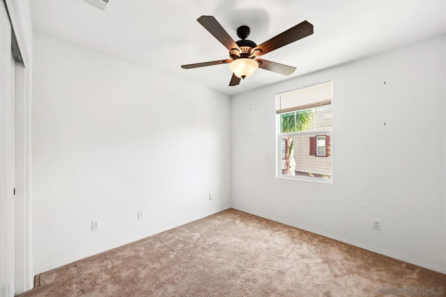 https://cdn.realtyfeed.com/cdn/127/260011913/c6ad5b7a027c2cbc8e25cb3033e09659.webp