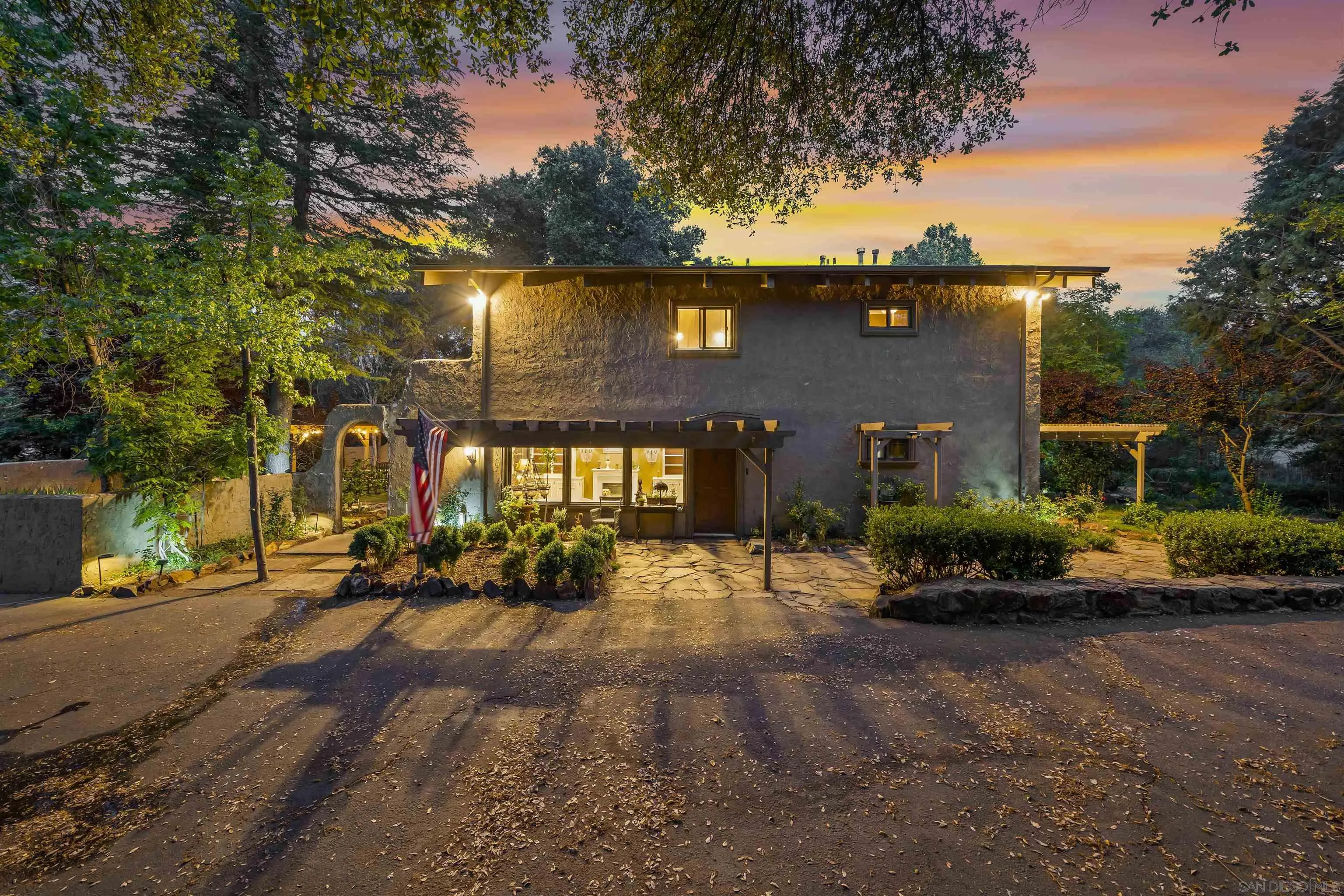 https://cdn.realtyfeed.com/cdn/127/260011917/1a755d4da84def61b83633af353fc72b.webp