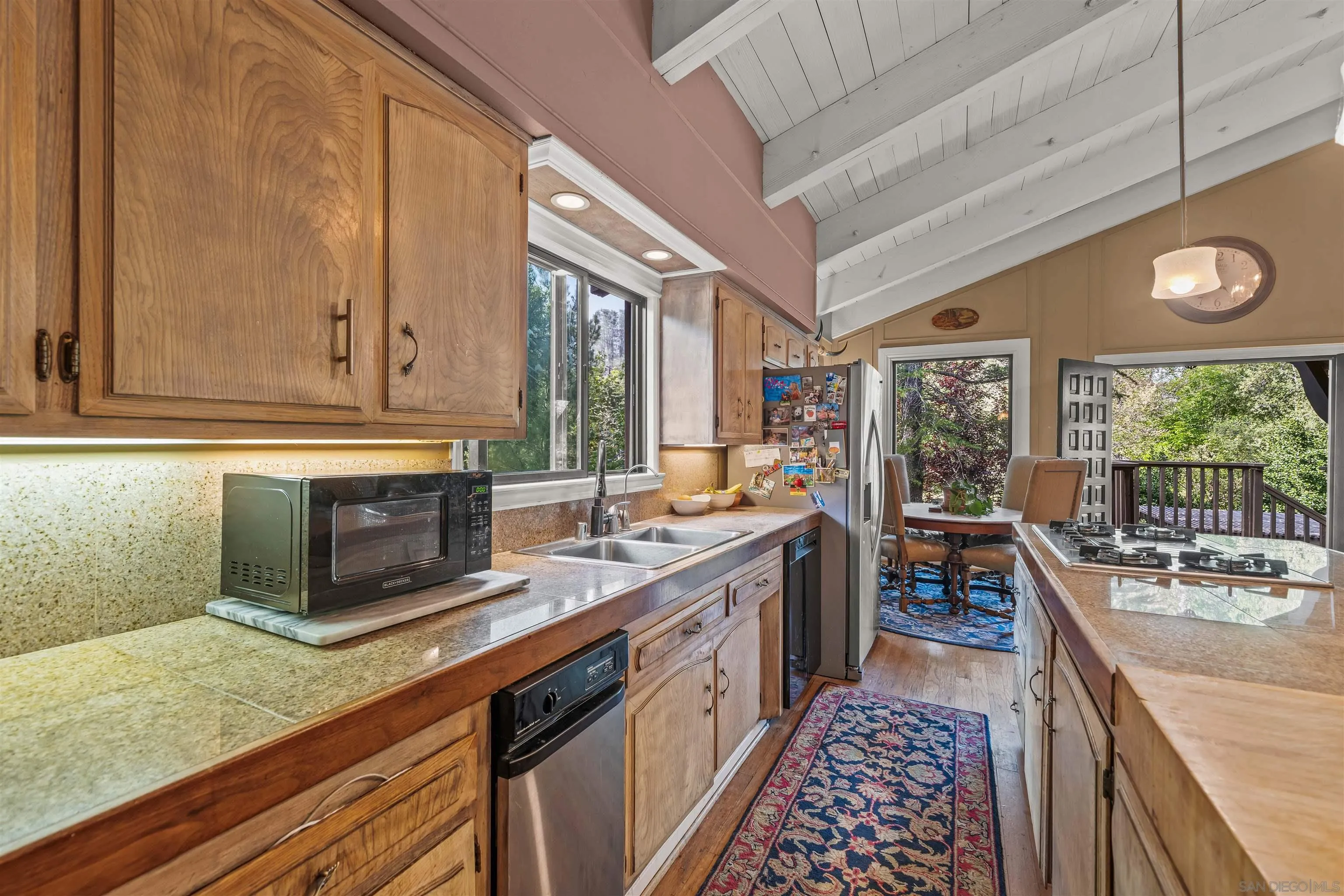https://cdn.realtyfeed.com/cdn/127/260011917/1d63e025aed2aa804a5bf1c3ed4655fb.webp