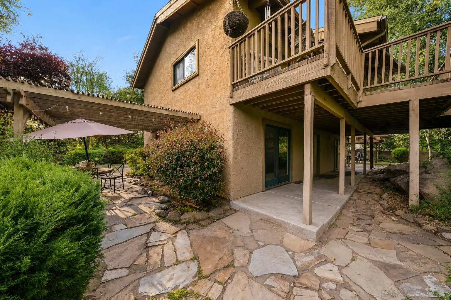 https://cdn.realtyfeed.com/cdn/127/260011917/42ed22e16b2998c2e9429d09db327769.webp