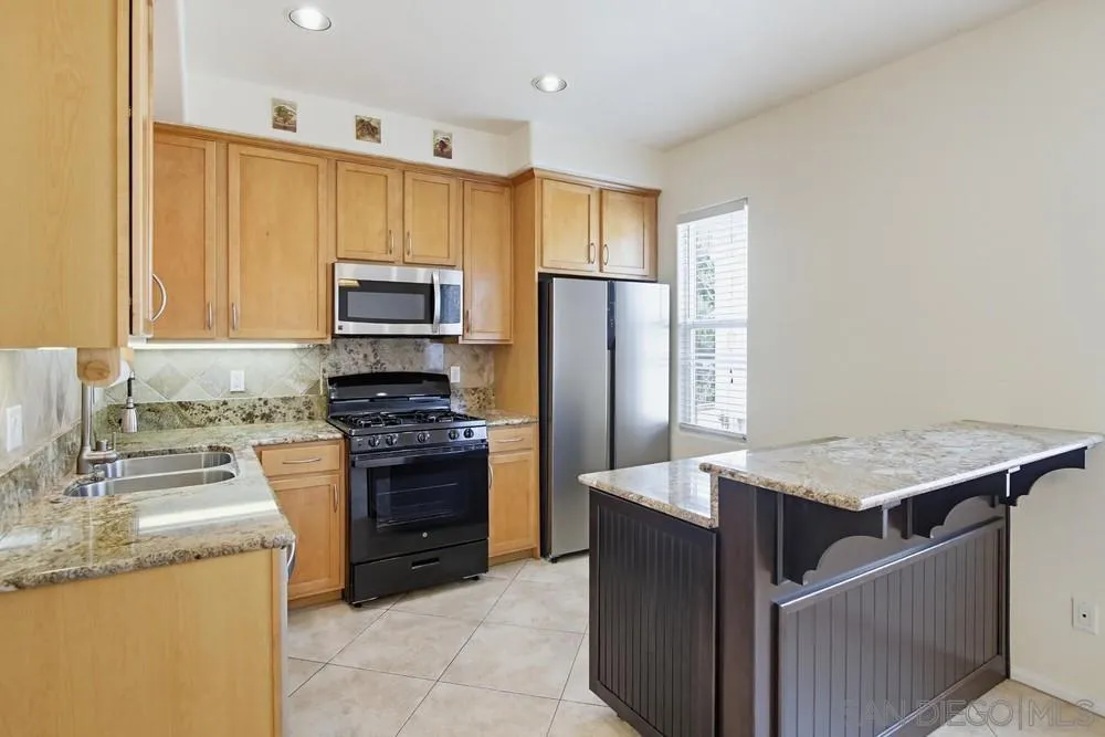 Photo #5: 260011918 Listing: Photo #5