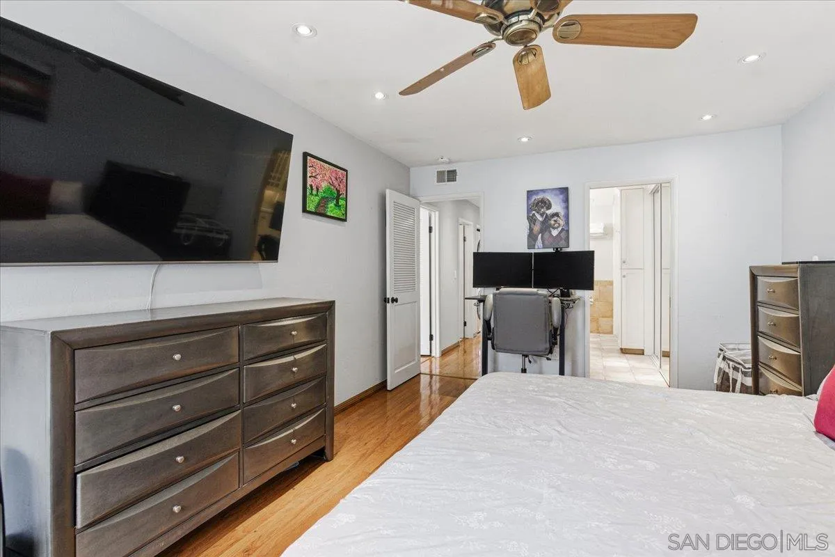 Photo #22: 260011919 Listing: Photo #22