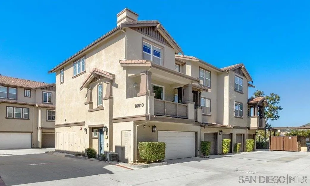 https://cdn.realtyfeed.com/cdn/127/260011921/0c1cfeb29834cf08c2704e29ba2a52f1.webp