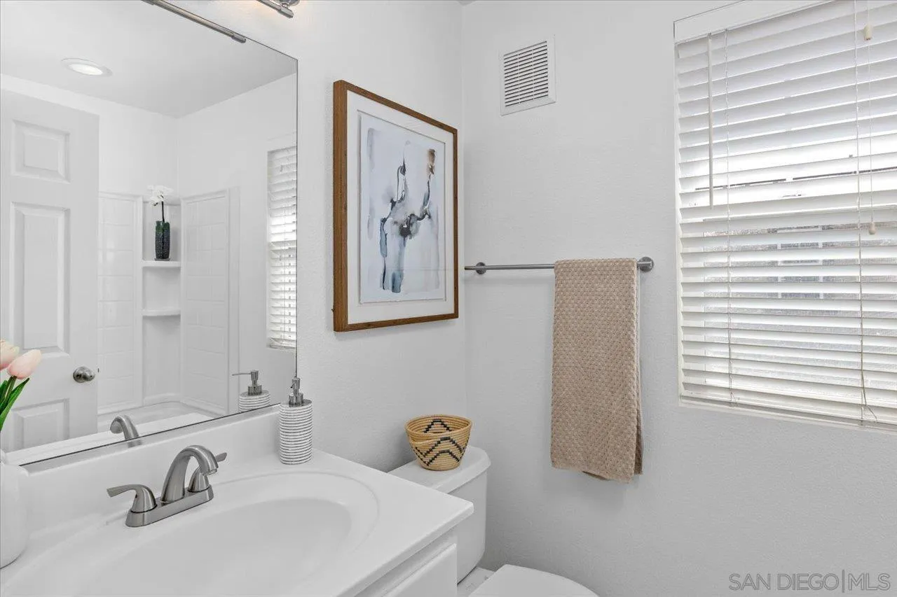 Photo #21: 260011921 Listing: Photo #21
