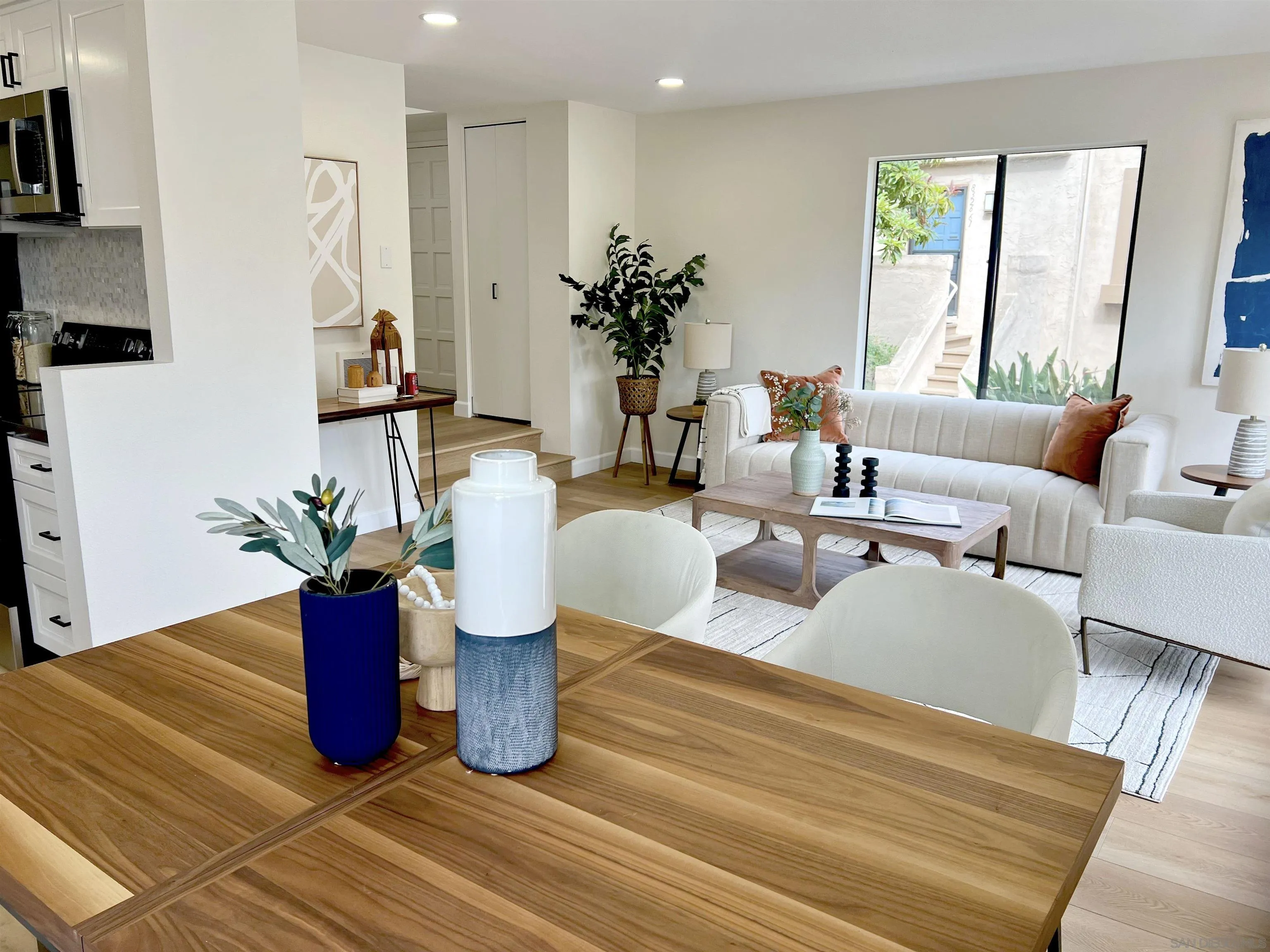 Photo #8: 260011922 Listing: Photo #8