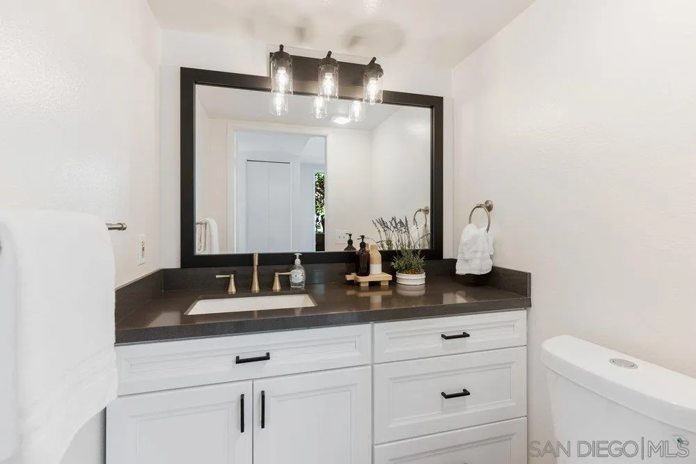 Photo #14: 260011922 Listing: Photo #14