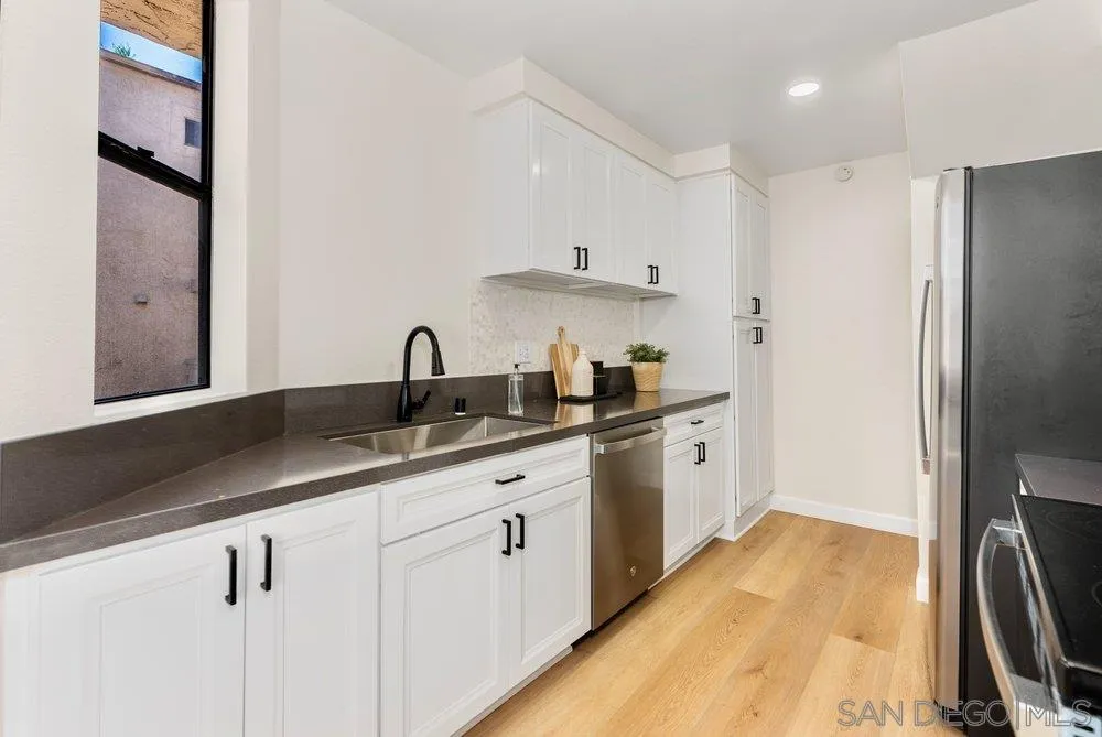 Photo #11: 260011922 Listing: Photo #11
