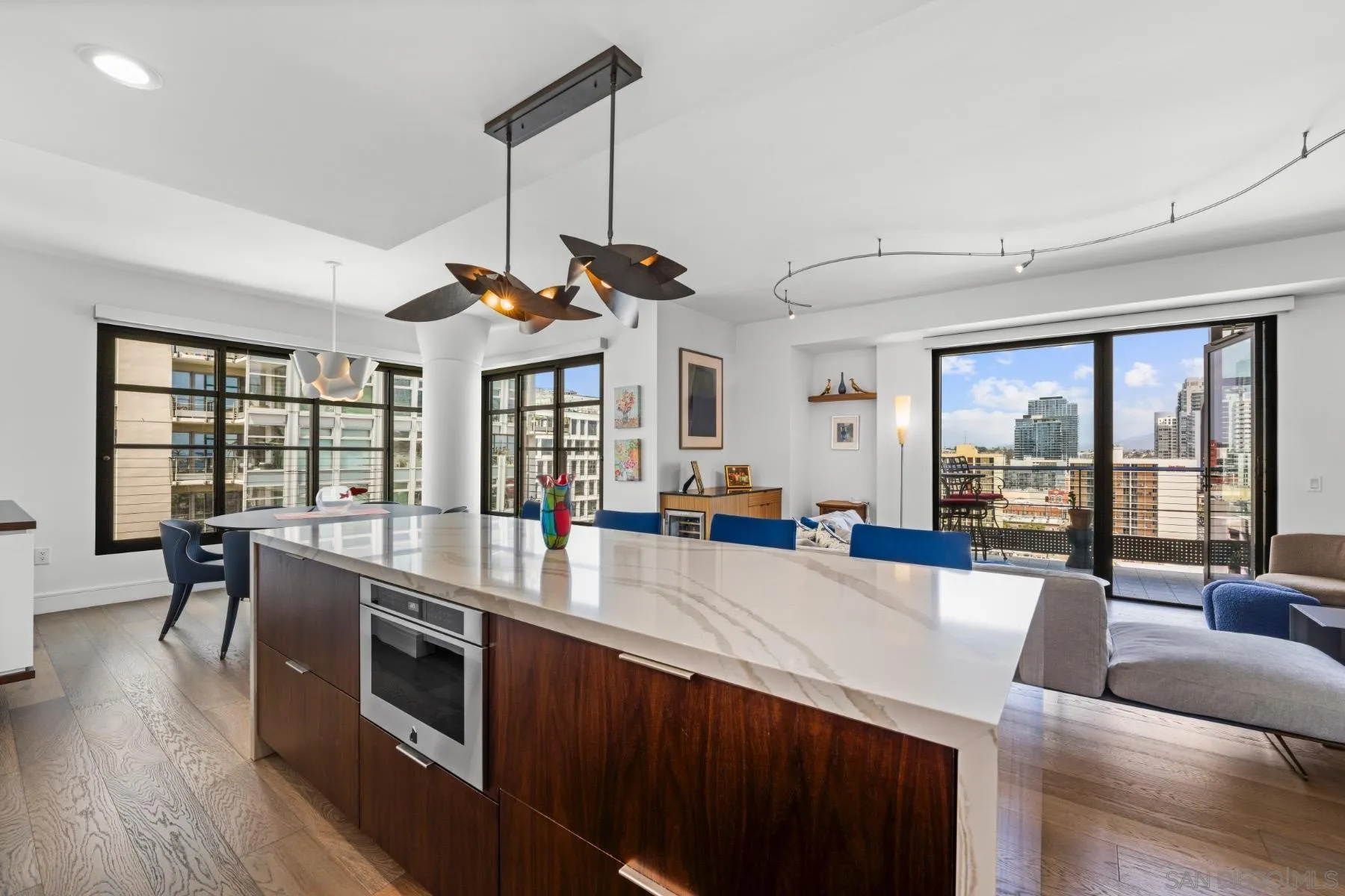 Photo #14: 260011924 Listing: Photo #14