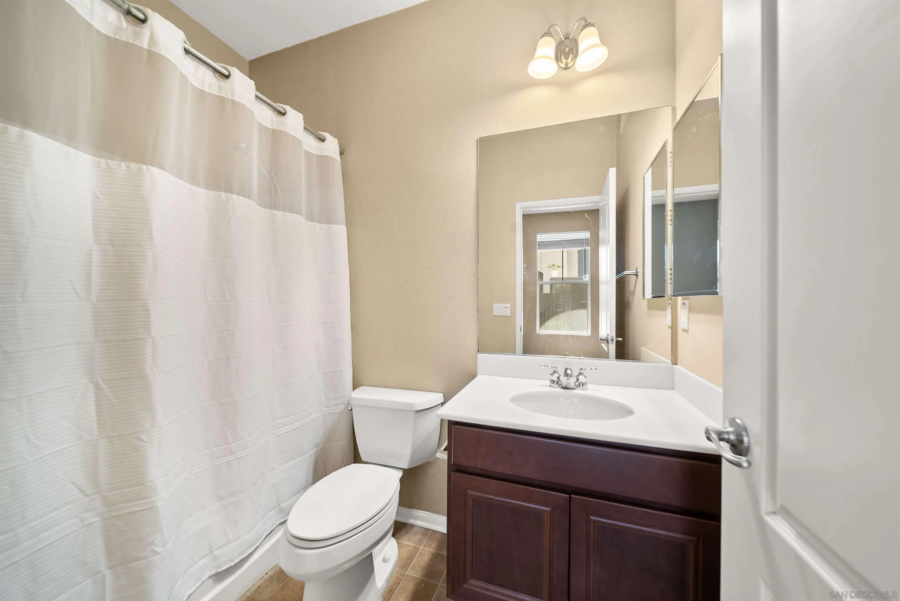 Photo #14: 260011928 Listing: Photo #14