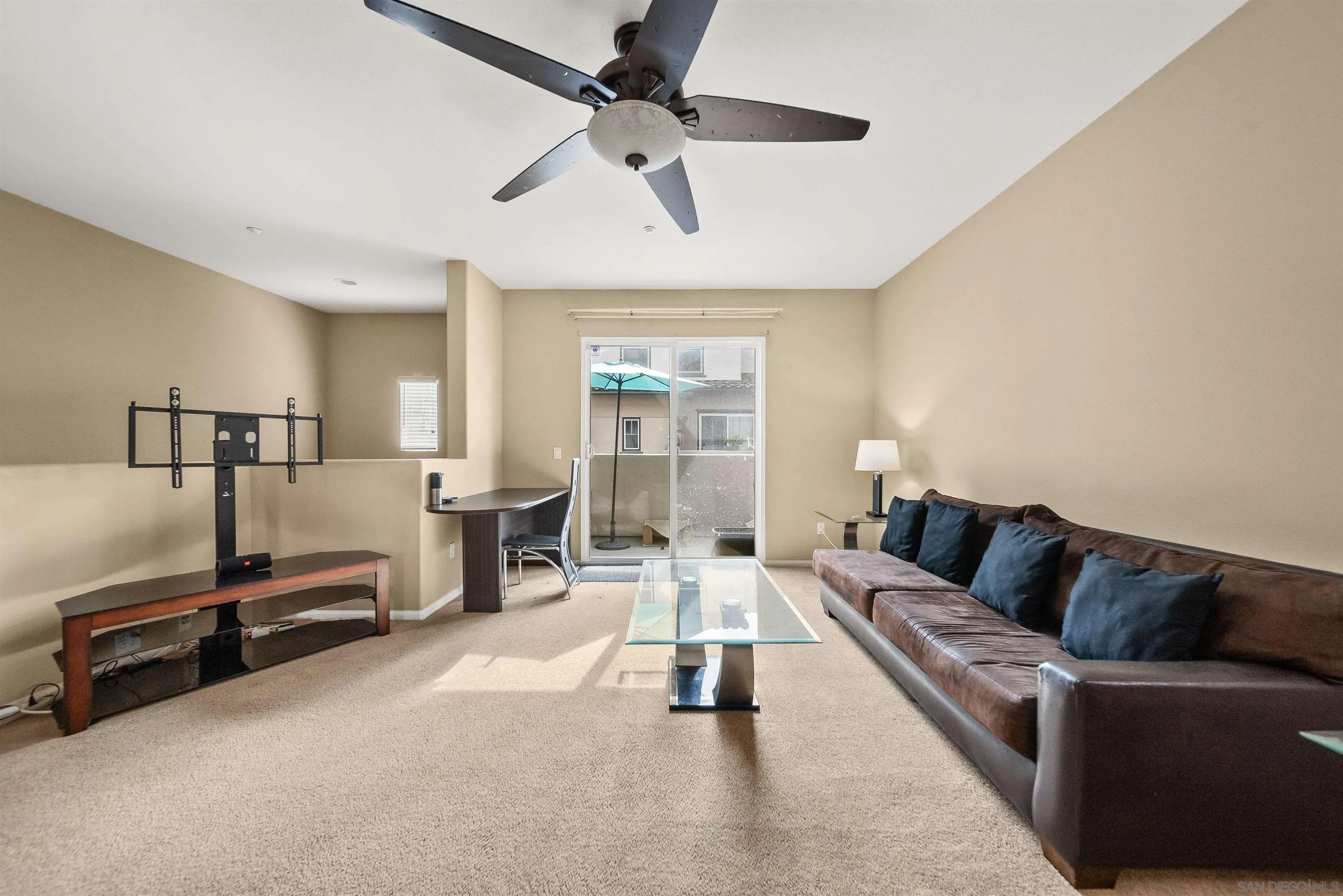Photo #5: 260011928 Listing: Photo #5