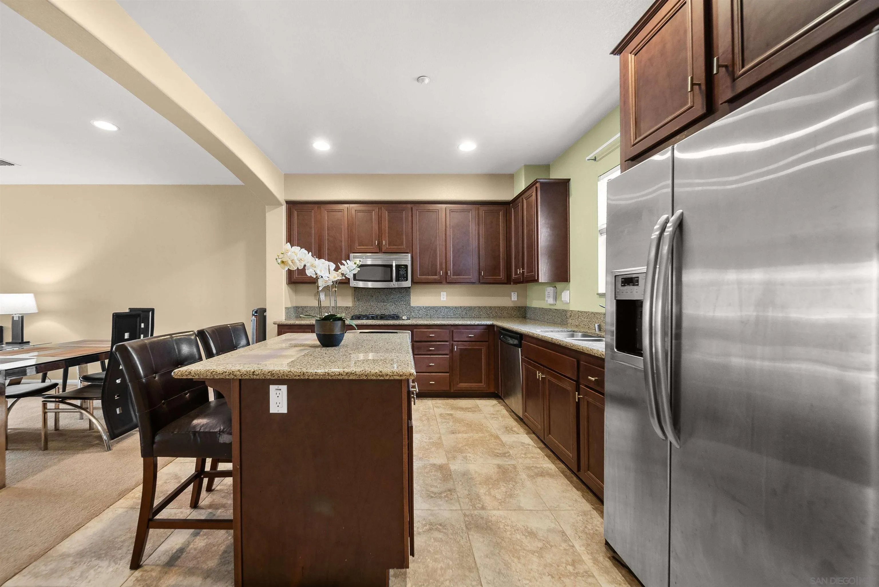 Photo #6: 260011928 Listing: Photo #6