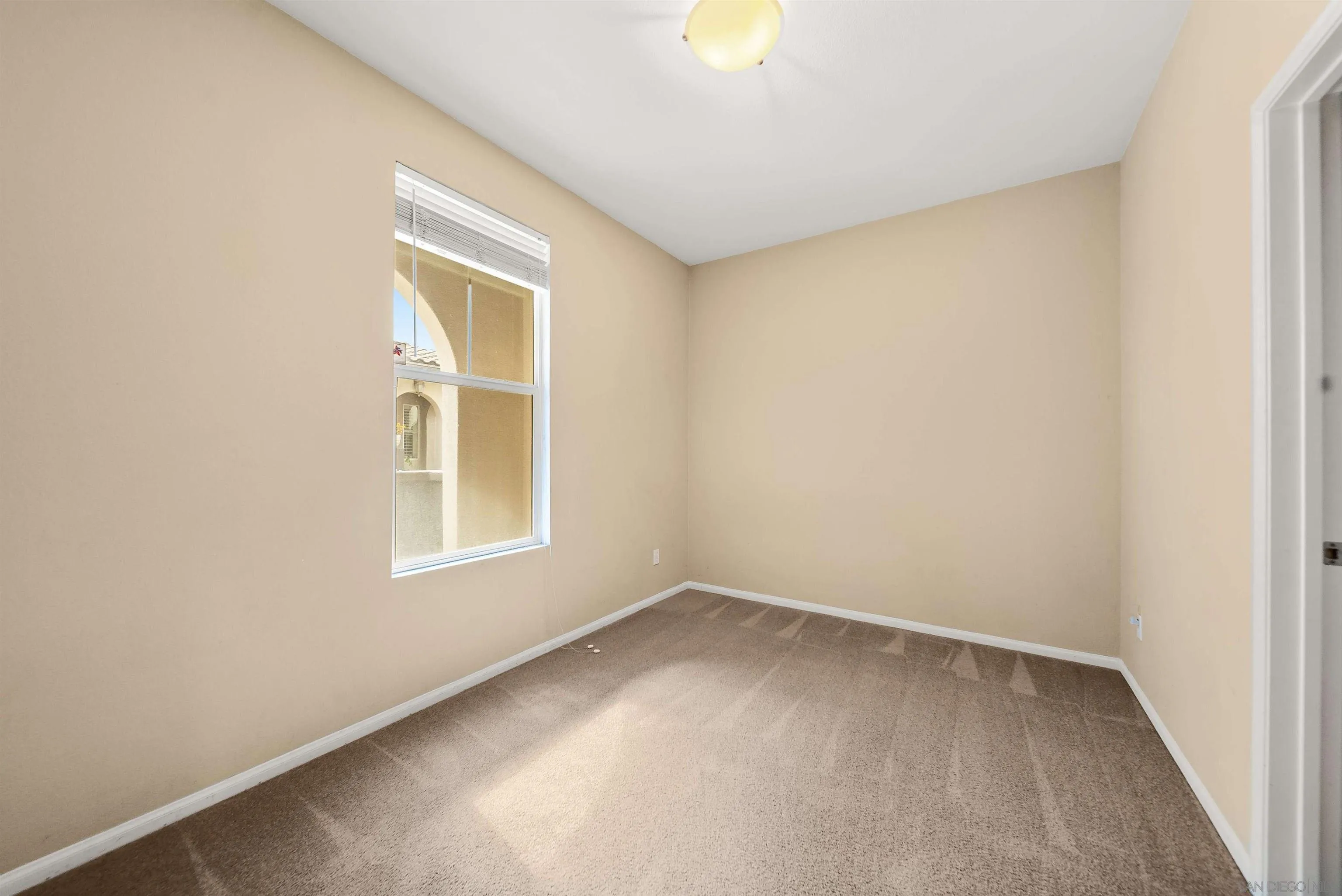 Photo #15: 260011928 Listing: Photo #15