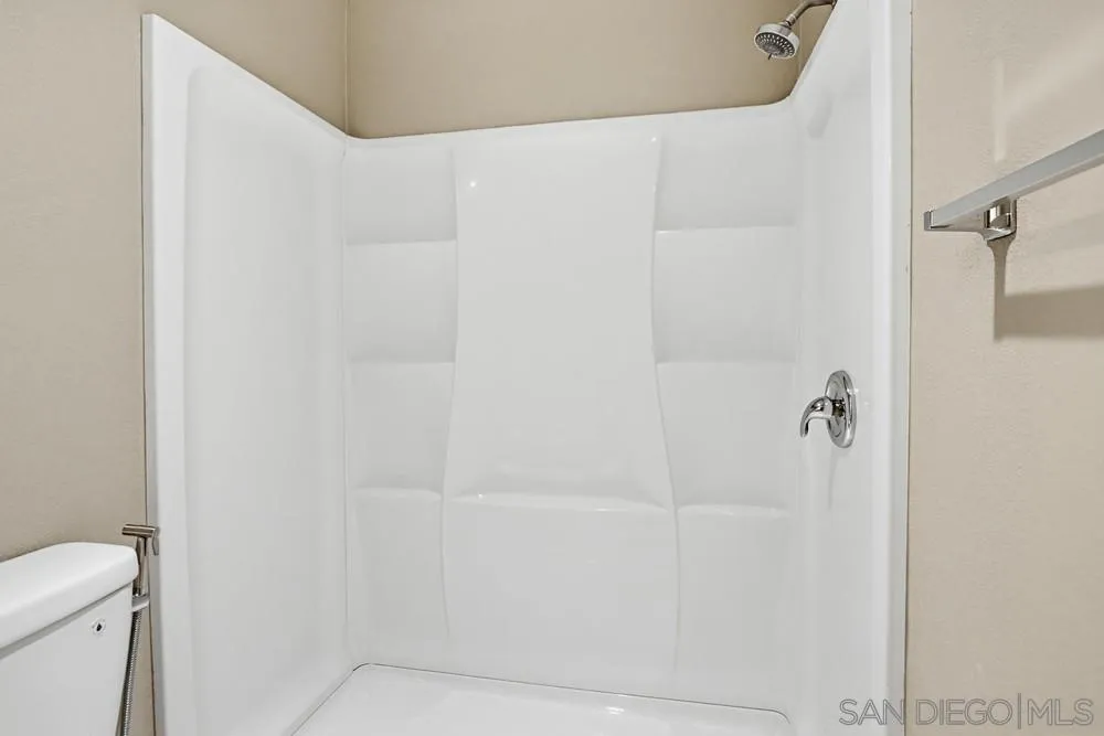 Photo #30: 260011932 Listing: Photo #30