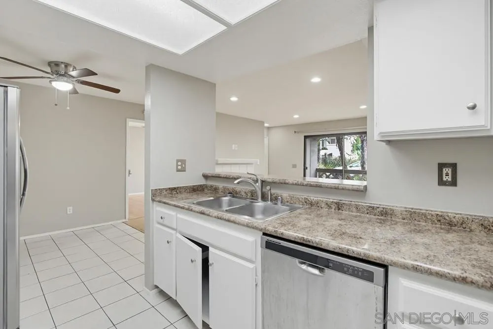 https://cdn.realtyfeed.com/cdn/127/260011932/a1f2e75d81166c5add6a47788a4137dc.webp