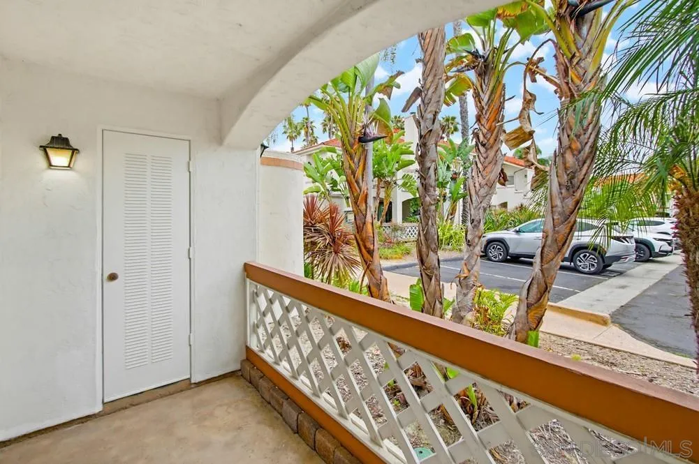 Photo #12: 260011932 Listing: Photo #12