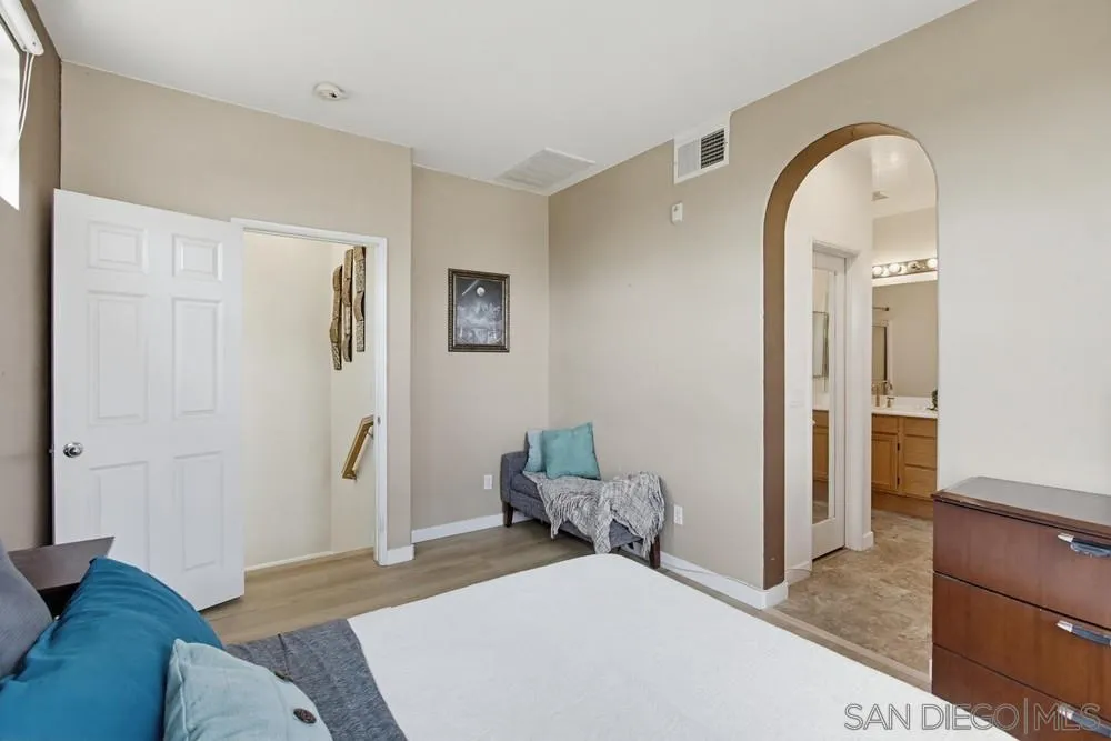 https://cdn.realtyfeed.com/cdn/127/260011935/2a0ab34f41e73f5c63407128d33c11e7.webp