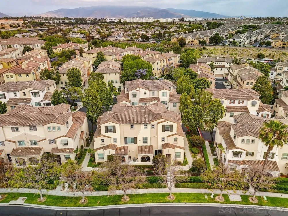 https://cdn.realtyfeed.com/cdn/127/260011935/821a9858224d2fa859cec876c4e95d6a.webp