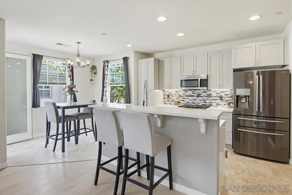 https://cdn.realtyfeed.com/cdn/127/260011935/8639668e1d4683352e7f5bbbf0909e8d.webp