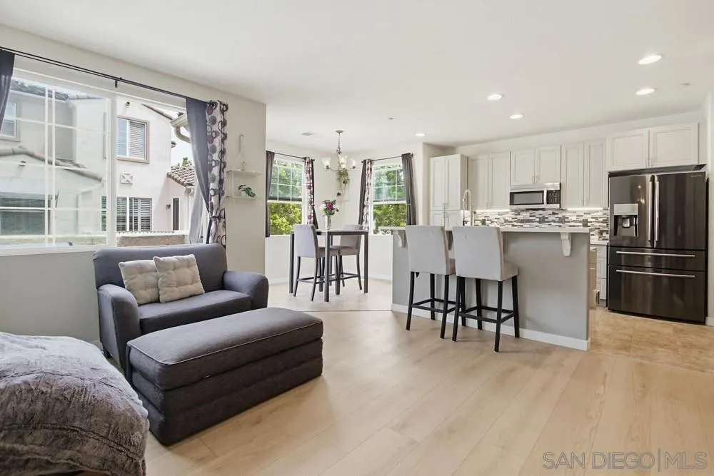 https://cdn.realtyfeed.com/cdn/127/260011935/92cd81a0d4f687f73de7151ed79c9025.webp