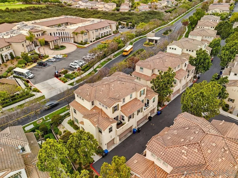 Photo #32: 260011935 Listing: Photo #32