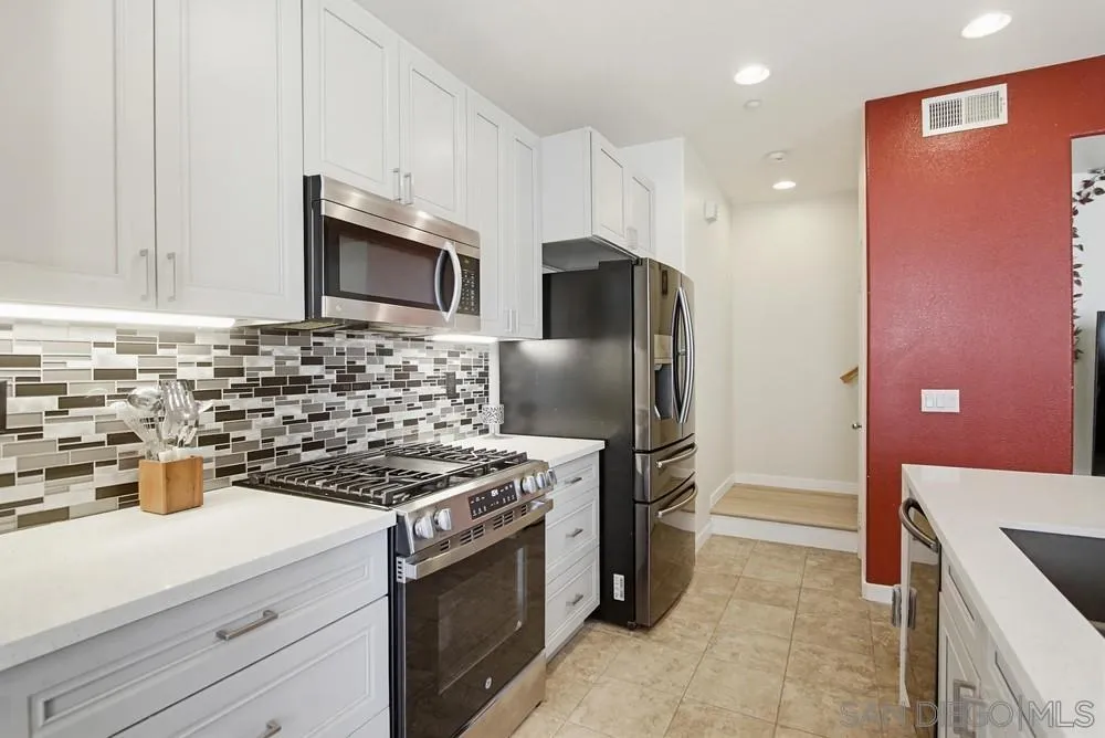 https://cdn.realtyfeed.com/cdn/127/260011935/b8d794114ff5ef09518e45f91c56672c.webp