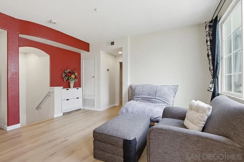 https://cdn.realtyfeed.com/cdn/127/260011935/bdfe9a8d81834686a37f199c7a68d223.webp