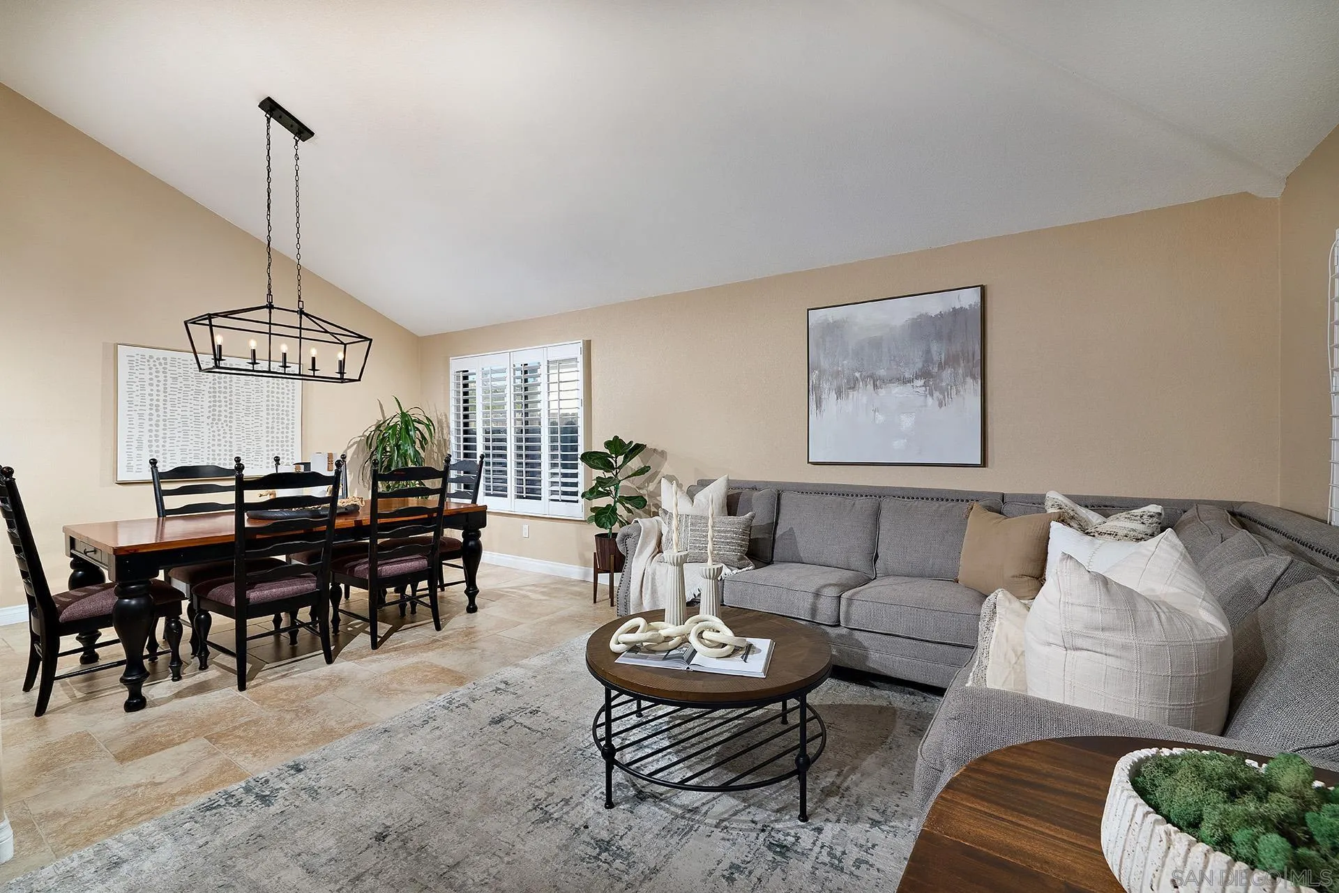 https://cdn.realtyfeed.com/cdn/127/260011937/06b894228bf5ccec68faf2ed629da8ff.webp