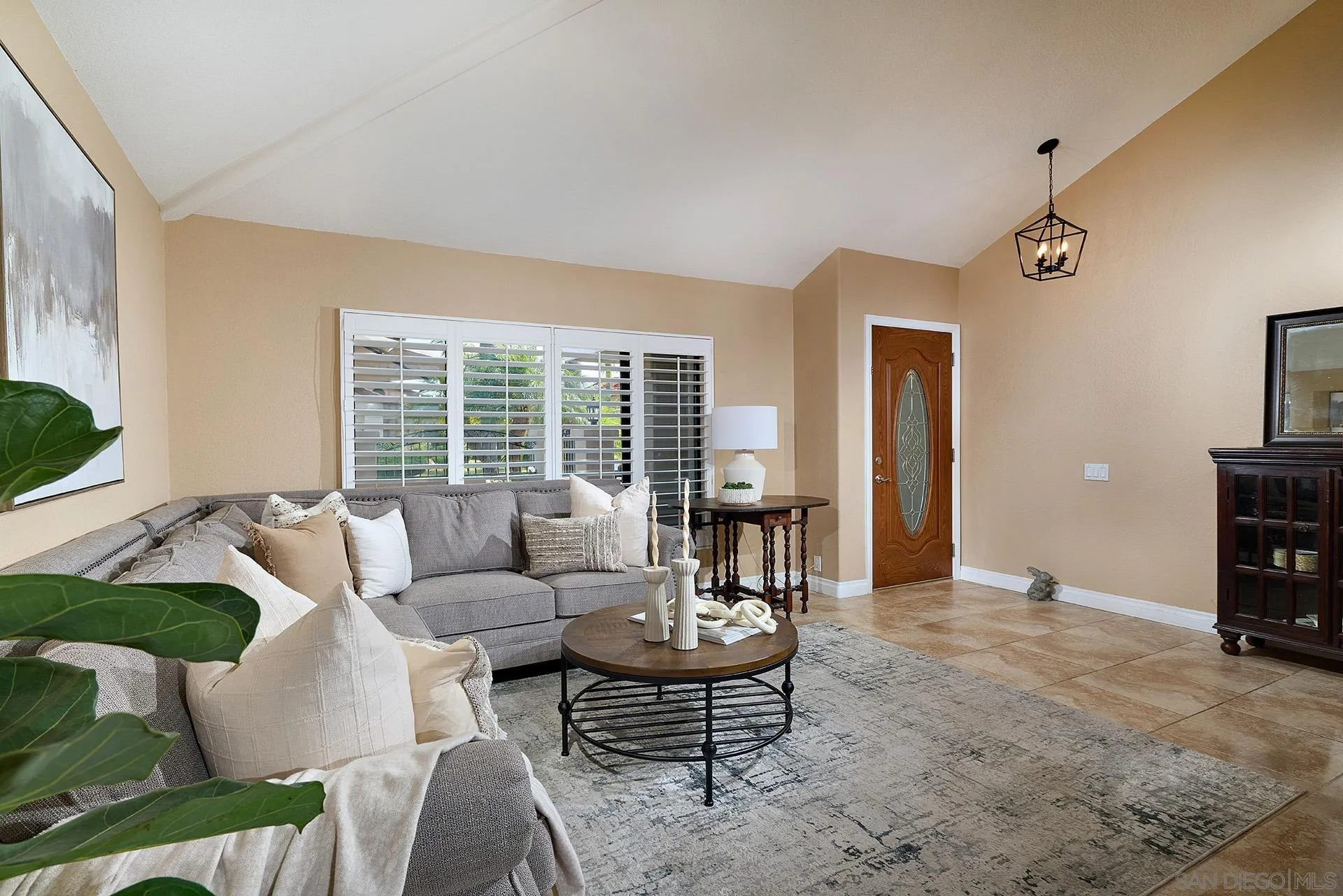 https://cdn.realtyfeed.com/cdn/127/260011937/3c63b90b98de0b72128b7a80ddae27ce.webp