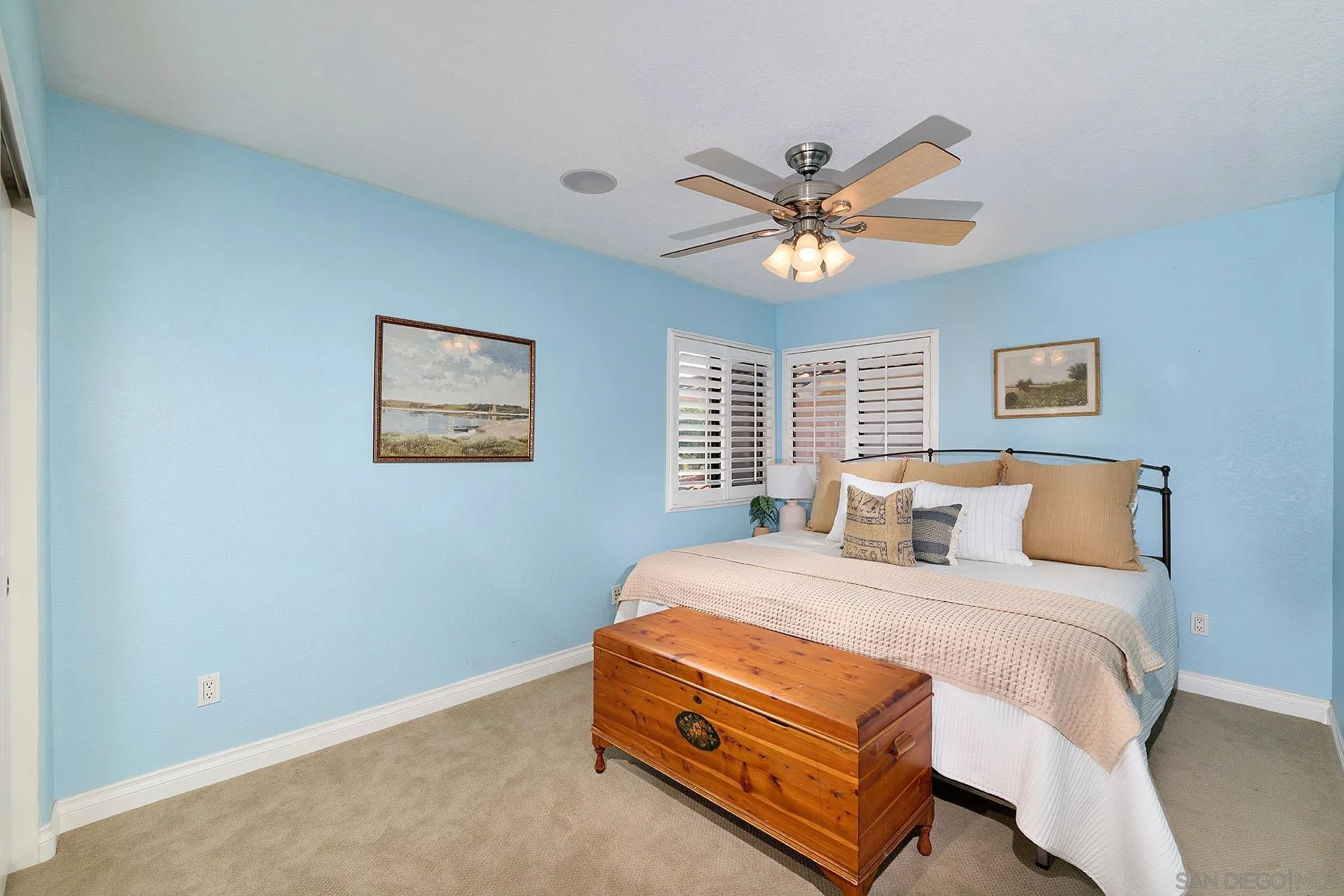 https://cdn.realtyfeed.com/cdn/127/260011937/7a5c811e4ab84baf02de4c93aa74630a.webp