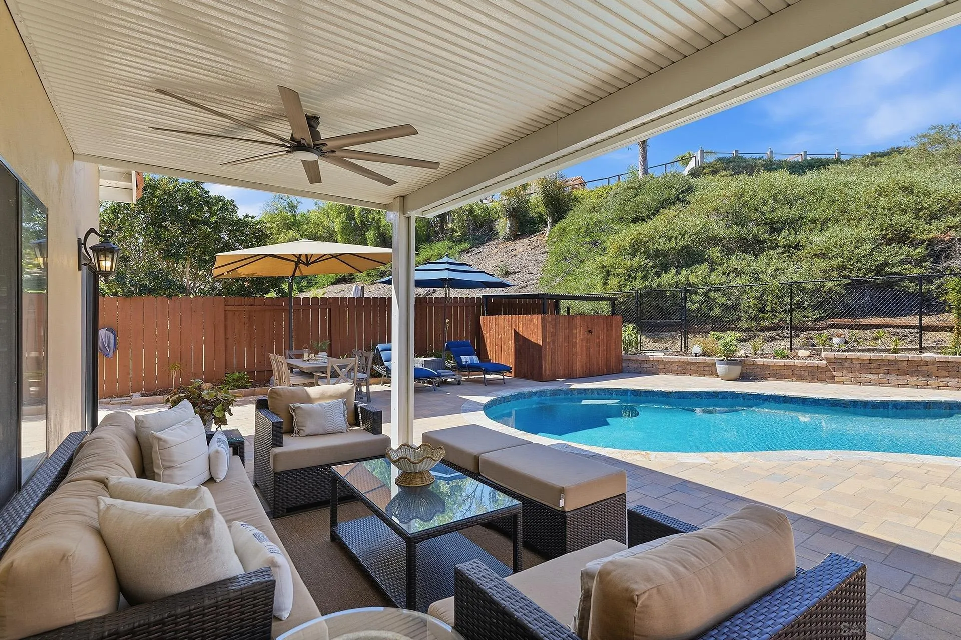 https://cdn.realtyfeed.com/cdn/127/260011937/93bea5dcbab823c5d50c3dd60c18f526.webp